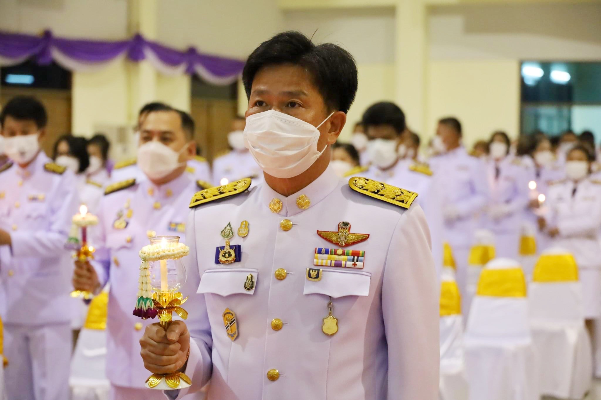 พช.มหาสารคาม ร่วมพิธีวางพานพุ่ม และจุดเทียนชัยถวายพระพรชัยมงคล สมเด็จพระนางเจ้าสุทิดา พัชรสุธาพิมลลักษณ พระบรมราชินี เนื่องในโอกาสวันเฉลิมพระชนมพรรษา วันที่ 3 มิถุนายน 2565