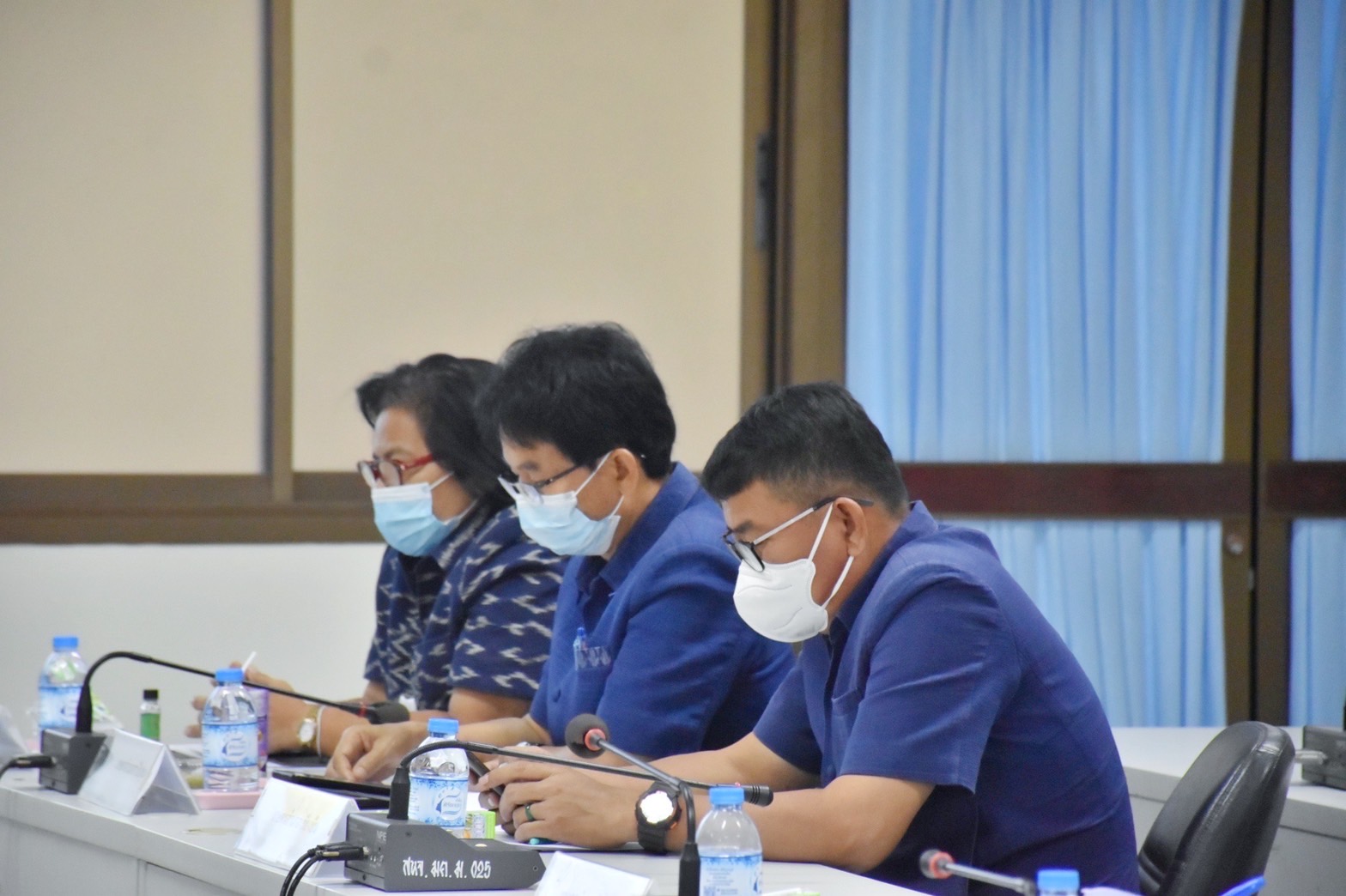 พช.มหาสารคาม ร่วมกับ สำนักงานจังหวัด เกษตรจังหวัด มหาวิทยาลัยมหาสารคาม ประชุมทีมขับเคลื่อนการดำเนินงาน ศจพ.จ.มหาสารคาม (มิติด้านรายได้)