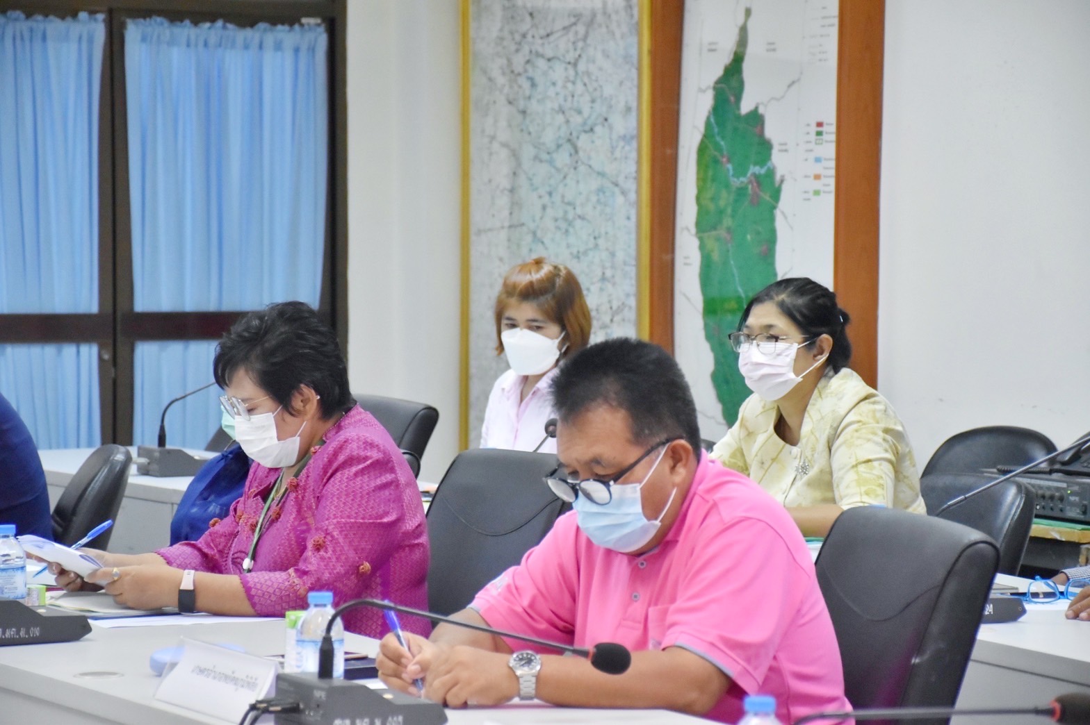 พช.มหาสารคาม ร่วมกับ สำนักงานจังหวัด เกษตรจังหวัด มหาวิทยาลัยมหาสารคาม ประชุมทีมขับเคลื่อนการดำเนินงาน ศจพ.จ.มหาสารคาม (มิติด้านรายได้)