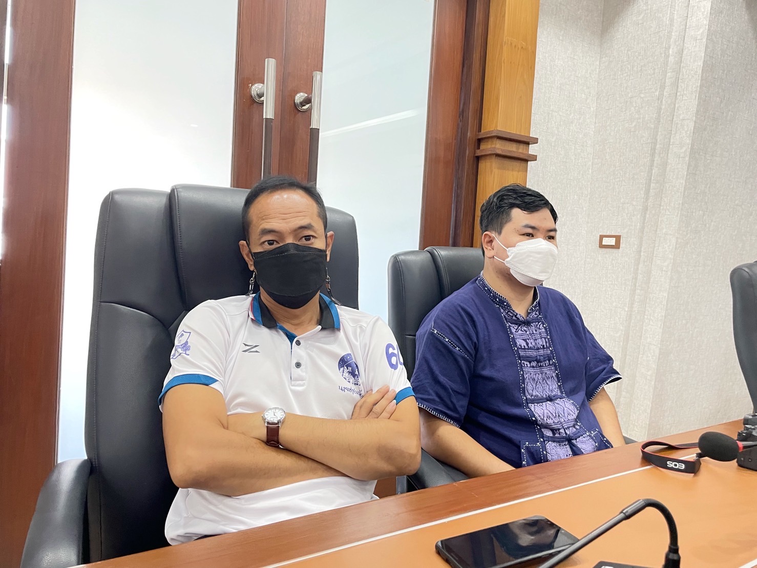 ผู้ว่าราชการจังหวัดมหาสารคาม นำทีมประชุมคณะกรรมการบริหารศูนย์อำนวยการขจัดความยากจนและพัฒนาคนทุกช่วงวัยอย่างยั่งยืนตามหลักปรัชญาของเศรษฐกิจพอเพียงจังหวัดมหาสารคาม (คจพ.จ) ครั้งที่ 4/2565 พร้อมผนึกกำลังขับเคลื่อนขจัดจนเพื่อคนมหาสารคาม