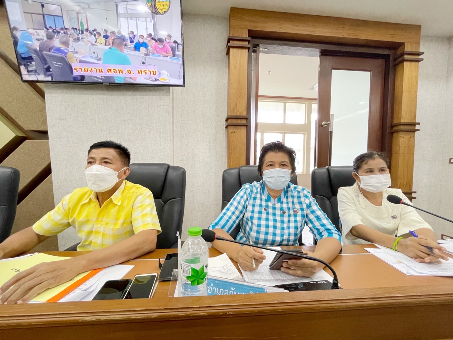 ผู้ว่าราชการจังหวัดมหาสารคาม นำทีมประชุมคณะกรรมการบริหารศูนย์อำนวยการขจัดความยากจนและพัฒนาคนทุกช่วงวัยอย่างยั่งยืนตามหลักปรัชญาของเศรษฐกิจพอเพียงจังหวัดมหาสารคาม (คจพ.จ) ครั้งที่ 4/2565 พร้อมผนึกกำลังขับเคลื่อนขจัดจนเพื่อคนมหาสารคาม
