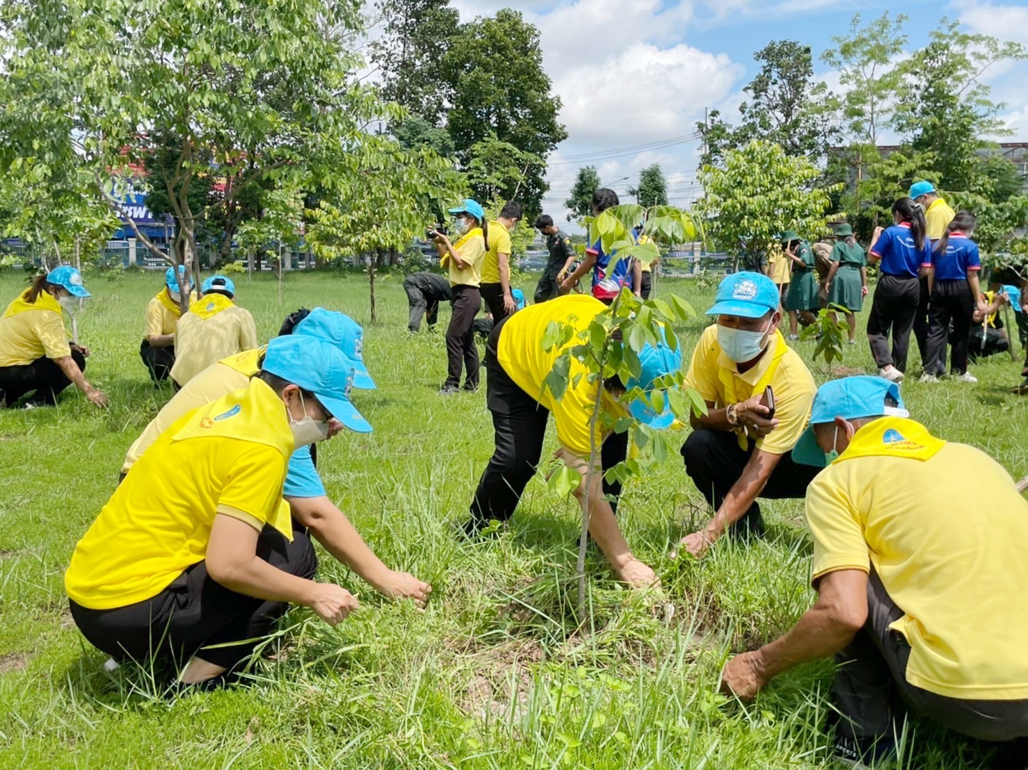 พช.มหาสารคาม ร่วมกิจกรรมจิตอาสาเฉลิมพระเกียรติสมเด็จพระนางเจ้าฯ พระบรมราชินี เนื่องในโอกาสวันเฉลิมพระชนมพรรษา 3 มิถุนายน 2565