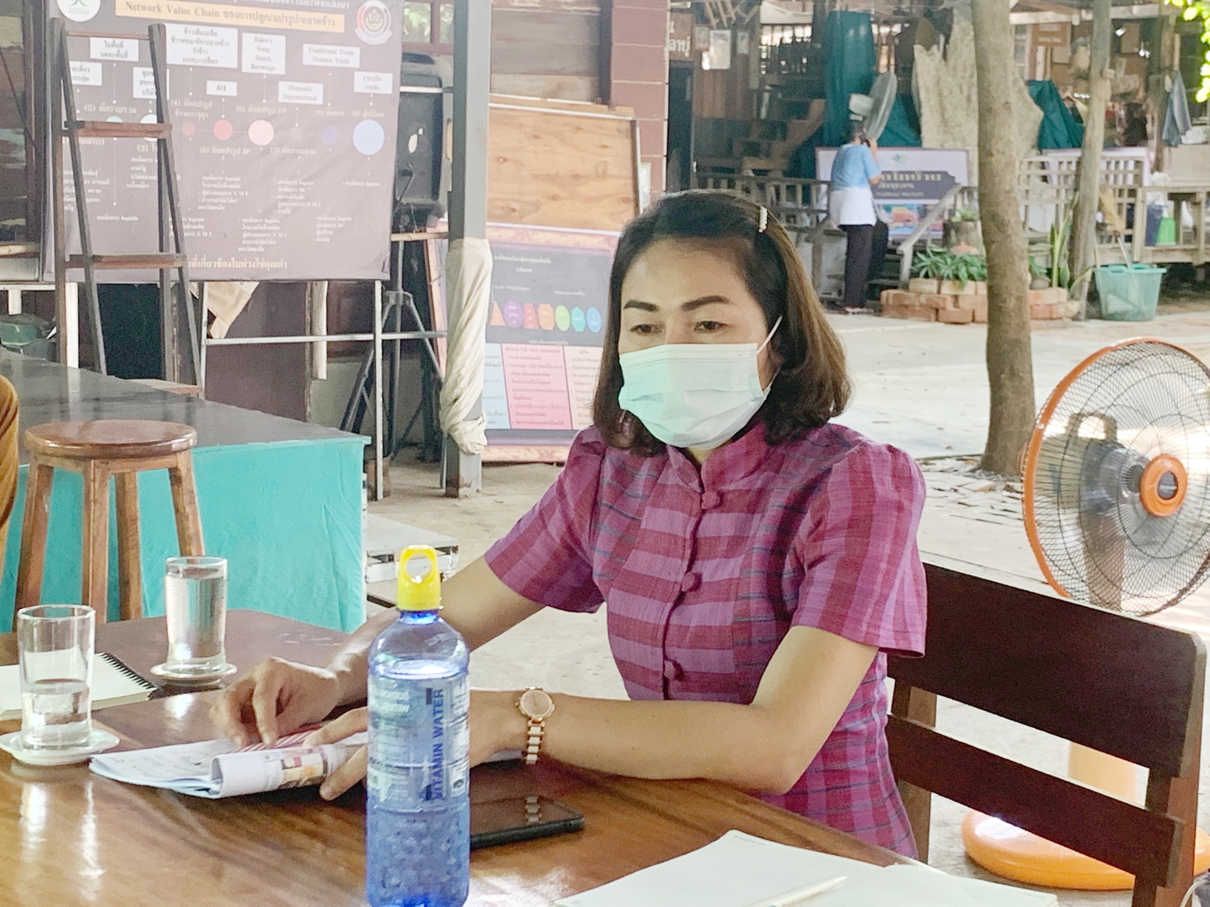 พช.มหาสารคามเตรียมความพร้อมการประกวดผู้นำจิตอาสาพัฒนาชุมชนดีเด่น ผ่านระบบ (Zoom Cloud Meeting)