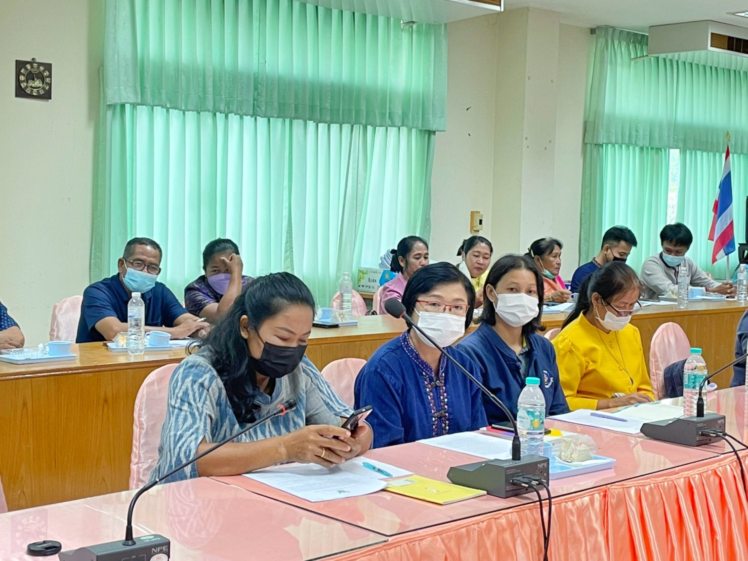 พช.มหาสารคามประชุมการจัดงานกาชาดและมหกรรมมหาสารคามเมืองแห่งสินค้าดี ก้าวสู่สากล ประจำปี ๒๕๖๕ และการประกวดผ้าลายพระราชทาน ผ้าขิดลายนารีรัตนราชกัญญา