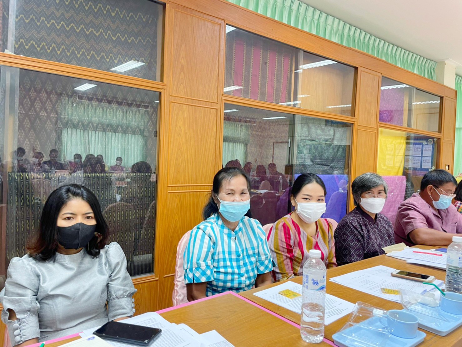 พช.มหาสารคามประชุมการจัดงานกาชาดและมหกรรมมหาสารคามเมืองแห่งสินค้าดี ก้าวสู่สากล ประจำปี ๒๕๖๕ และการประกวดผ้าลายพระราชทาน ผ้าขิดลายนารีรัตนราชกัญญา