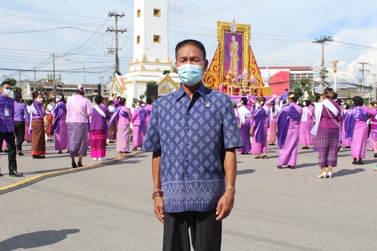 พช.มหาสารคาม “ร่วมพิธีรำเฉลิมพระเกียรติสมเด็จพระนางเจ้าสุทิดา พัชรสุธาพิมลลักษณ พระบรมราชินี เนื่องในวันเฉลิมพระชนพรรษา 44 พรรษา 3 มิถุนายน 2565”