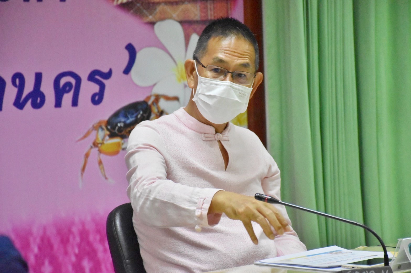 รองปลัดกระทรวงมหาดไทย (นายชัยวัฒน์ ชื่นโกสุม) ลงพื้นที่ตรวจติดตามการขับเคลื่อน การขจัดความยากจนและพัฒนาคนทุกช่วงวัยอย่างยั่งยืนตามหลักปรัชญาของเศรษฐกิจพอเพียง จังหวัดมหาสารคาม
