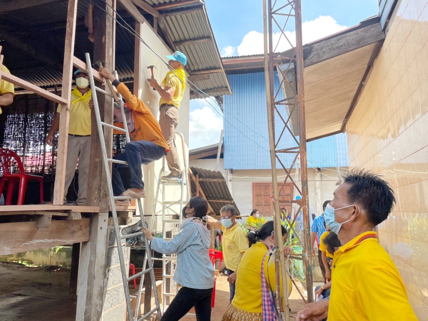 รองปลัดกระทรวงมหาดไทย (นายชัยวัฒน์ ชื่นโกสุม) ลงพื้นที่ตรวจติดตามการขับเคลื่อน การขจัดความยากจนและพัฒนาคนทุกช่วงวัยอย่างยั่งยืนตามหลักปรัชญาของเศรษฐกิจพอเพียง จังหวัดมหาสารคาม