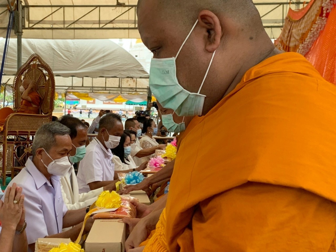 พช.มหาสารคาม ร่วมกิจกรรมส่งเสริมพระพุทธศาสนา เนื่องในเทศกาลวันอาสาฬหบูชาและเข้าพรรษา ประจำปี 2565 ณ พระบรมธาตุนาดูน