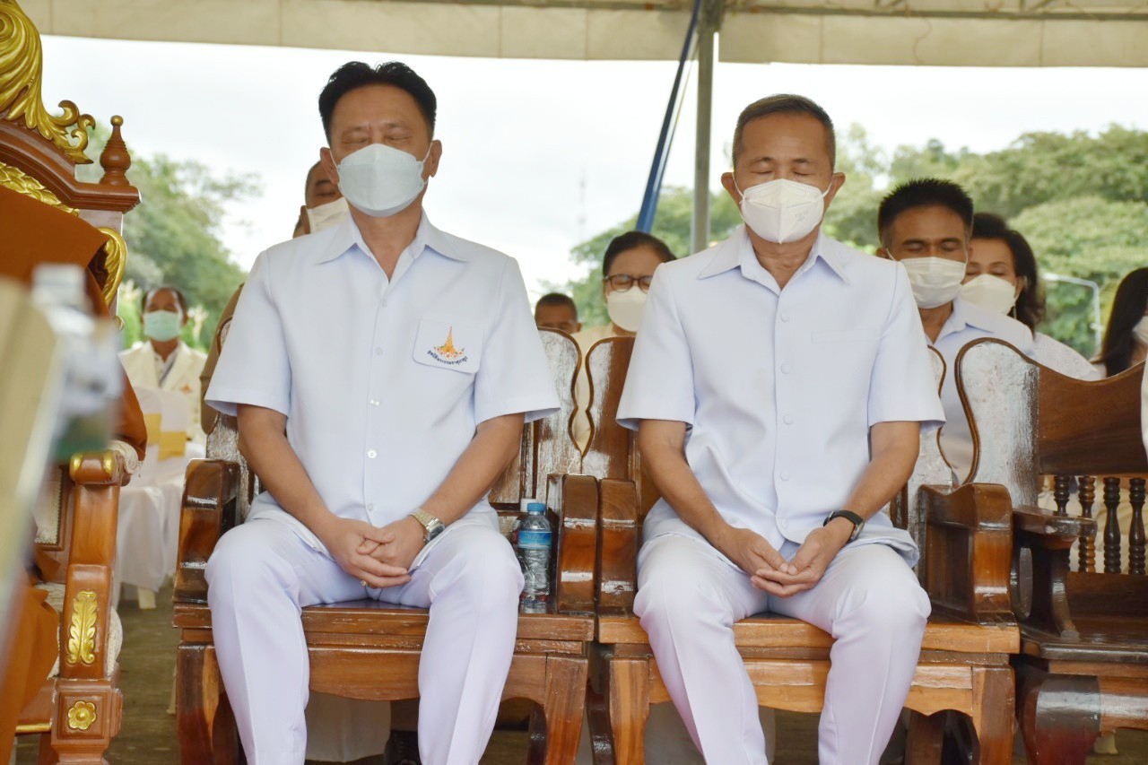 พช.มหาสารคาม ร่วมกิจกรรมส่งเสริมพระพุทธศาสนา เนื่องในเทศกาลวันอาสาฬหบูชาและเข้าพรรษา ประจำปี 2565 ณ พระบรมธาตุนาดูน