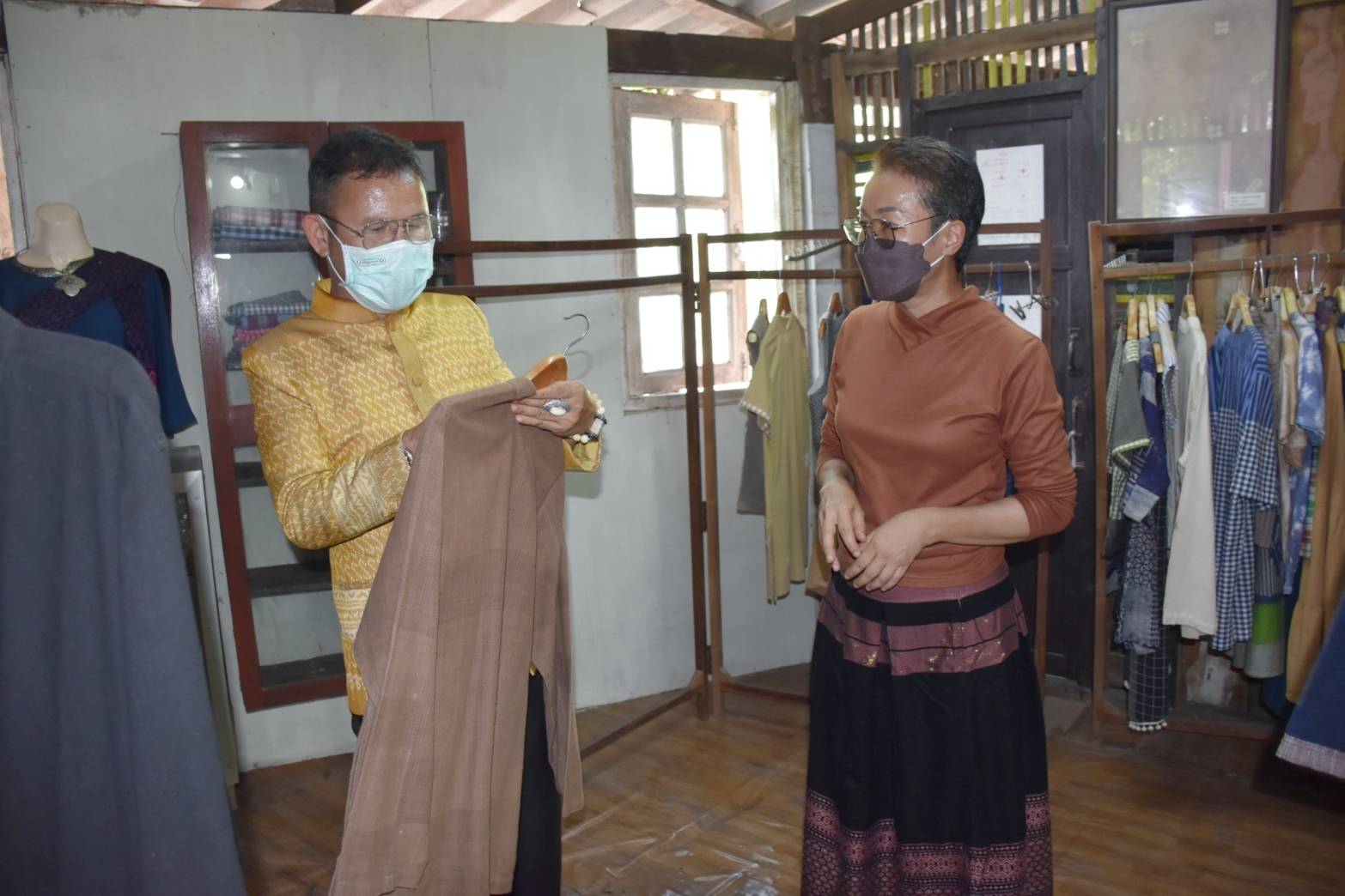 นายวสันต์ ชิงชนะ ผู้ตรวจราชการกรมฯ เยือนศูนย์ผู้นำจิตอาสาพัฒนาชุมชนจังหวัดมหาสารคาม “ศูนย์เรียนรู้นวัตกรรมปลาบู่บ้านพลังปัญญา ตำบลหนองแสง อำเภอวาปีปทุม”