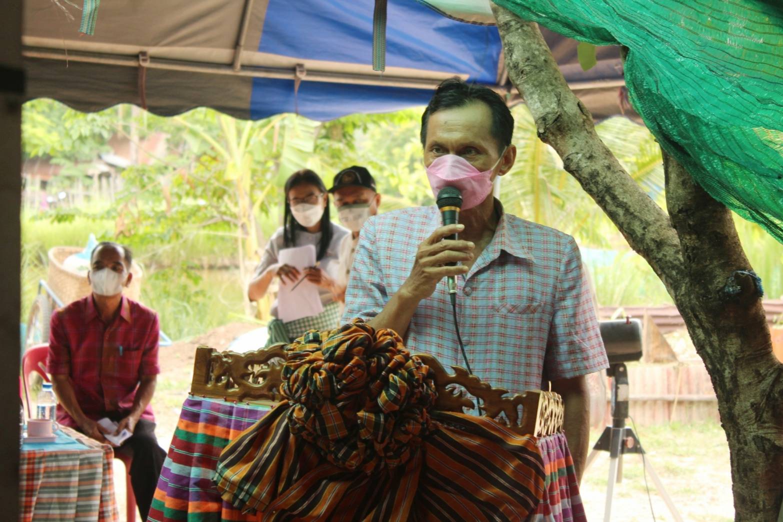 จังหวัดมหาสารคาม ผนึกกำลังส่วนราชการและภาคีพัฒนา ร่วมคัดสรรหมู่บ้านเศรษฐกิจพอเพียง “อยู่เย็น เป็นสุข” ดีเด่น ระดับจังหวัด ประจำปี 2565