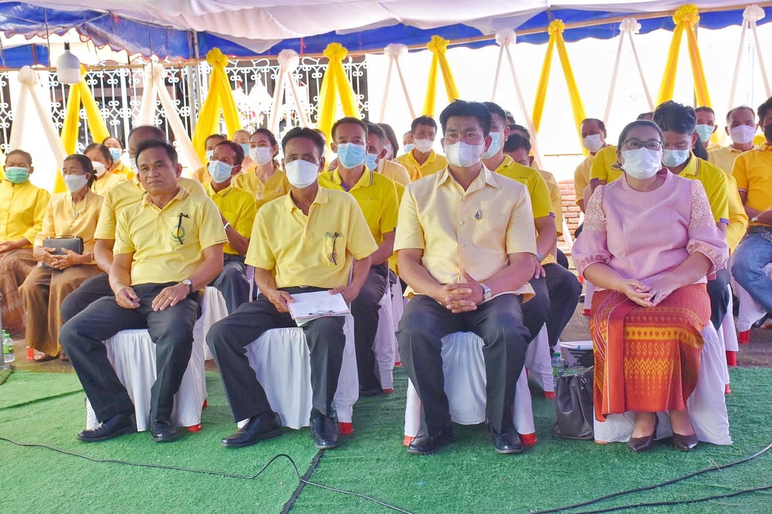 จังหวัดมหาสารคาม ผนึกกำลังส่วนราชการและภาคีพัฒนา ร่วมคัดสรรหมู่บ้านเศรษฐกิจพอเพียง “อยู่เย็น เป็นสุข” และตำบลเข้มแข็งตามหลักปรัชญาของเศรษฐกิจพอเพียง ดีเด่น ระดับจังหวัด ประจำปี 2565