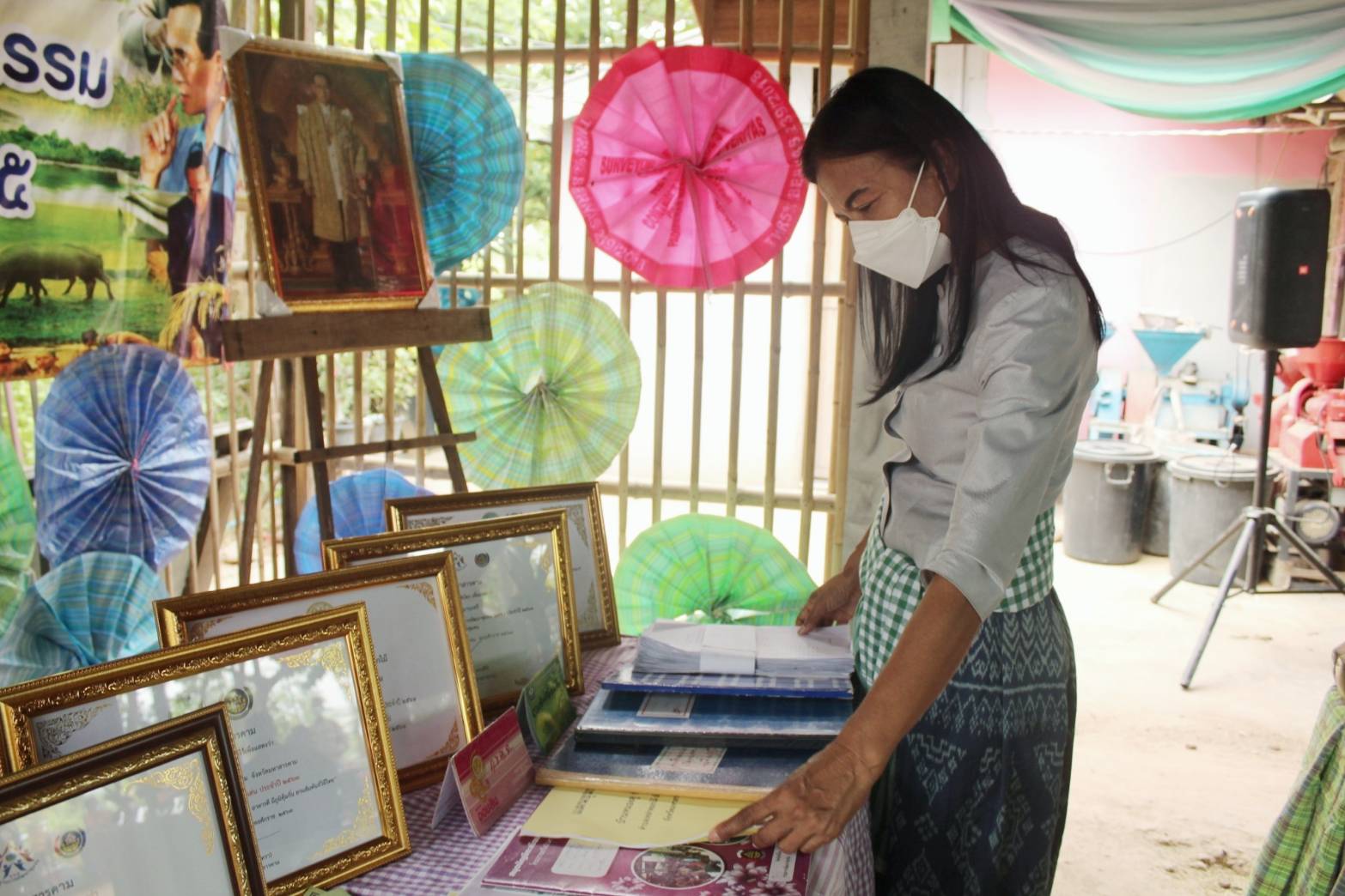 จังหวัดมหาสารคาม ผนึกกำลังส่วนราชการและภาคีพัฒนา ร่วมคัดสรรหมู่บ้านเศรษฐกิจพอเพียง “อยู่เย็น เป็นสุข” ดีเด่น ระดับจังหวัด ประจำปี 2565