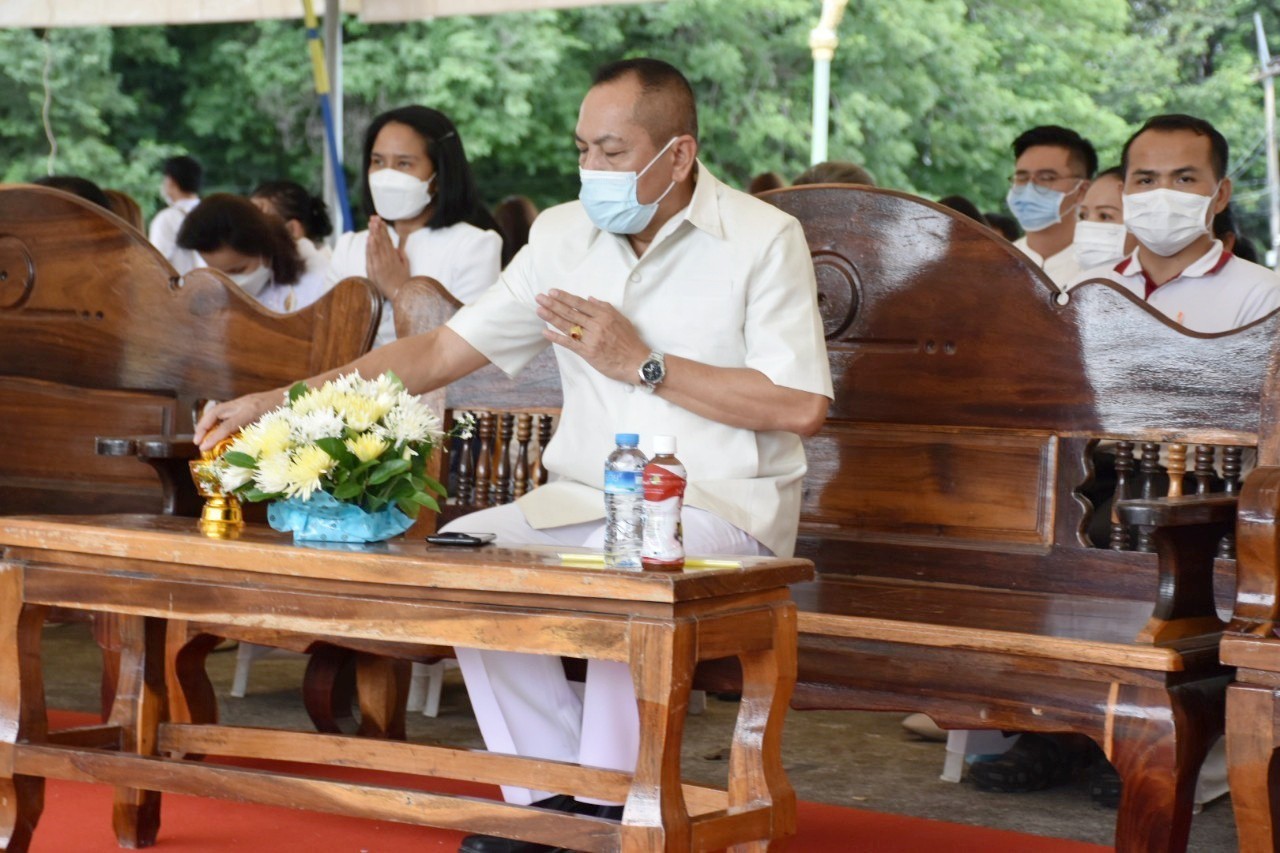 พช.มหาสารคาม ร่วมกิจกรรมส่งเสริมพระพุทธศาสนา เนื่องในเทศกาลวันอาสาฬหบูชาและเข้าพรรษา ประจำปี 2565 ณ พระบรมธาตุนาดูน