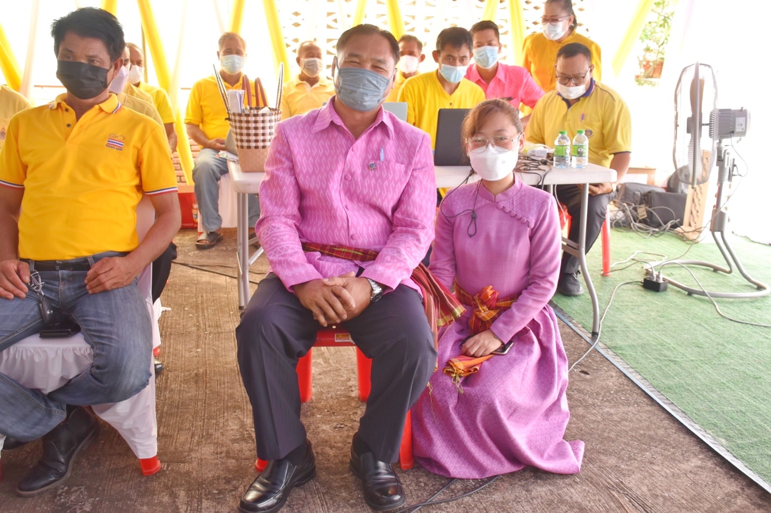 จังหวัดมหาสารคาม ผนึกกำลังส่วนราชการและภาคีพัฒนา ร่วมคัดสรรหมู่บ้านเศรษฐกิจพอเพียง “อยู่เย็น เป็นสุข” และตำบลเข้มแข็งตามหลักปรัชญาของเศรษฐกิจพอเพียง ดีเด่น ระดับจังหวัด ประจำปี 2565