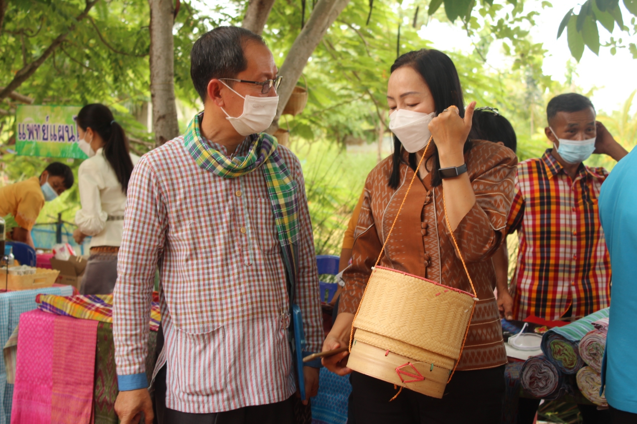 จังหวัดมหาสารคาม ผนึกกำลังส่วนราชการและภาคีพัฒนา ร่วมคัดสรรหมู่บ้านเศรษฐกิจพอเพียง “อยู่เย็น เป็นสุข” ดีเด่น ระดับจังหวัด ประจำปี 2565