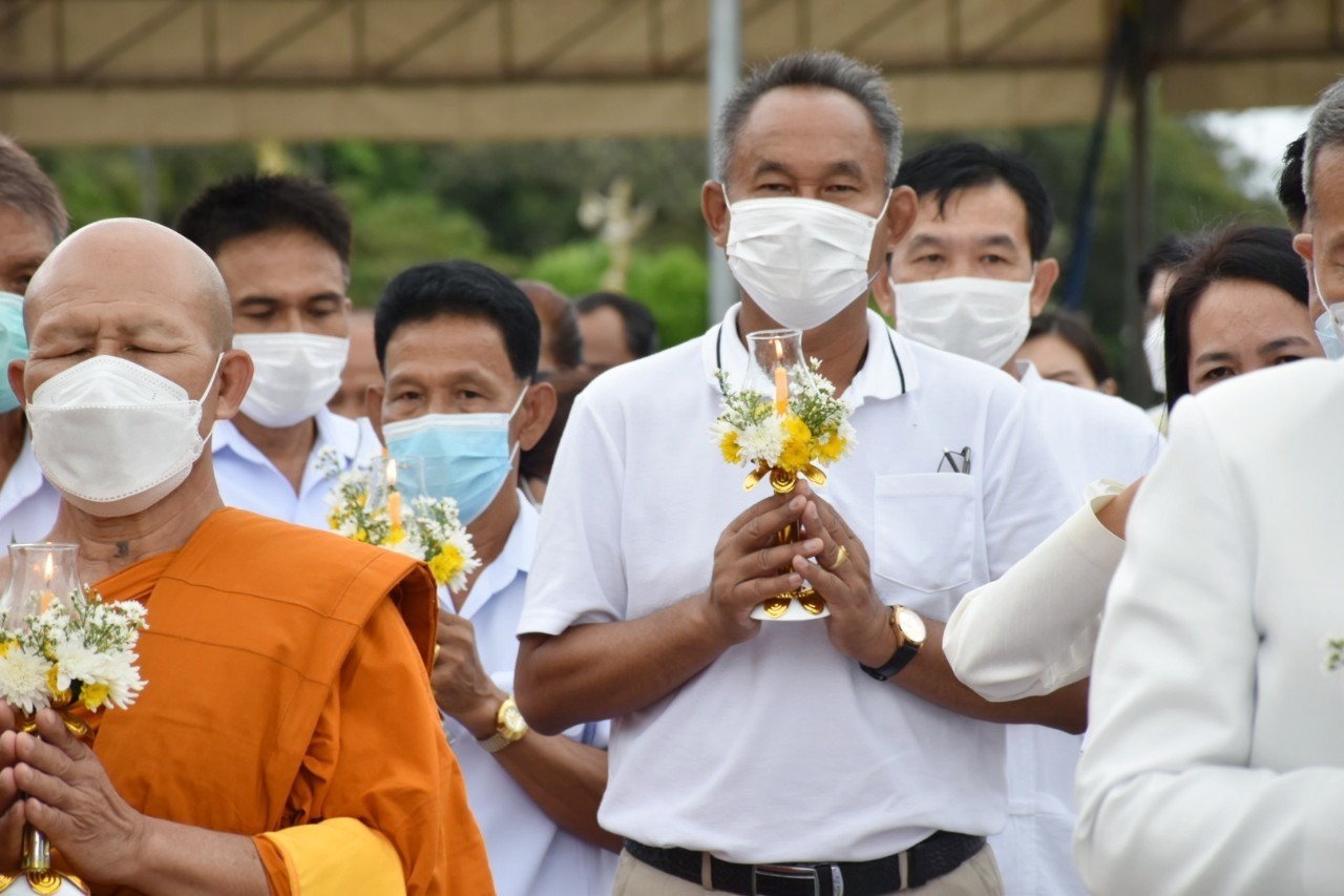 พช.มหาสารคาม ร่วมกิจกรรมส่งเสริมพระพุทธศาสนา เนื่องในเทศกาลวันอาสาฬหบูชาและเข้าพรรษา ประจำปี 2565 ณ พระบรมธาตุนาดูน