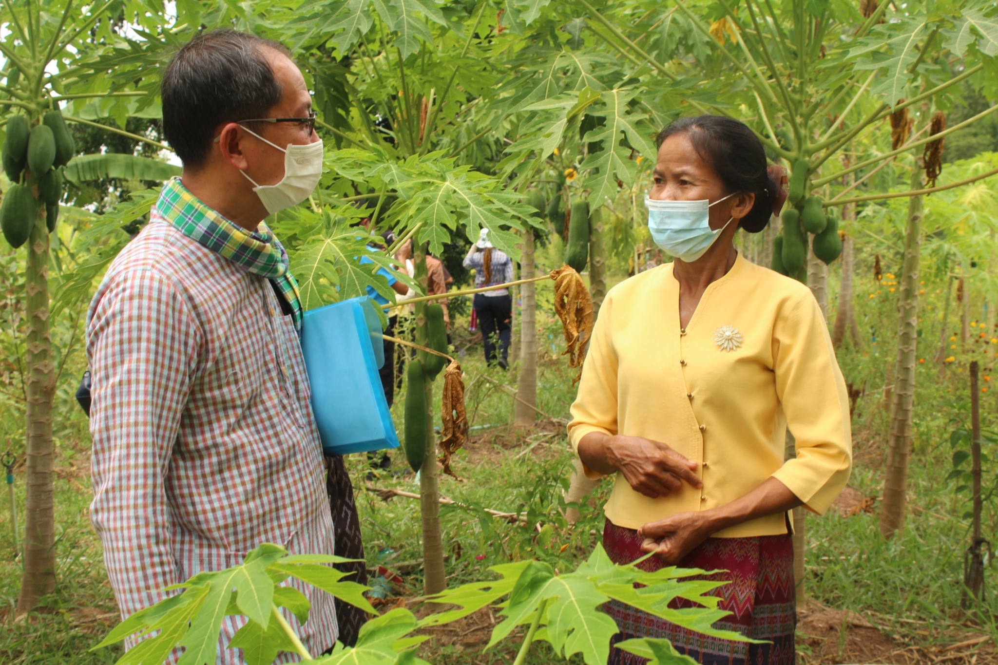 จังหวัดมหาสารคาม ผนึกกำลังส่วนราชการและภาคีพัฒนา ร่วมคัดสรรหมู่บ้านเศรษฐกิจพอเพียง “อยู่เย็น เป็นสุข” ดีเด่น ระดับจังหวัด ประจำปี 2565