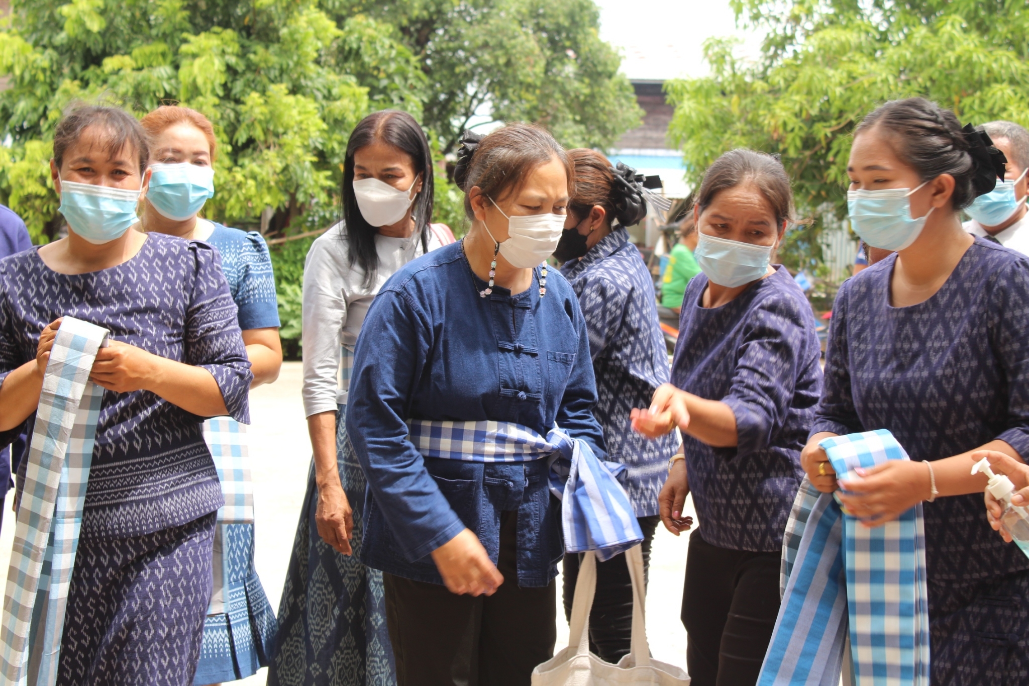 จังหวัดมหาสารคาม ผนึกกำลังส่วนราชการและภาคีพัฒนา ร่วมคัดสรรหมู่บ้านเศรษฐกิจพอเพียง “อยู่เย็น เป็นสุข” ดีเด่น ระดับจังหวัด ประจำปี 2565