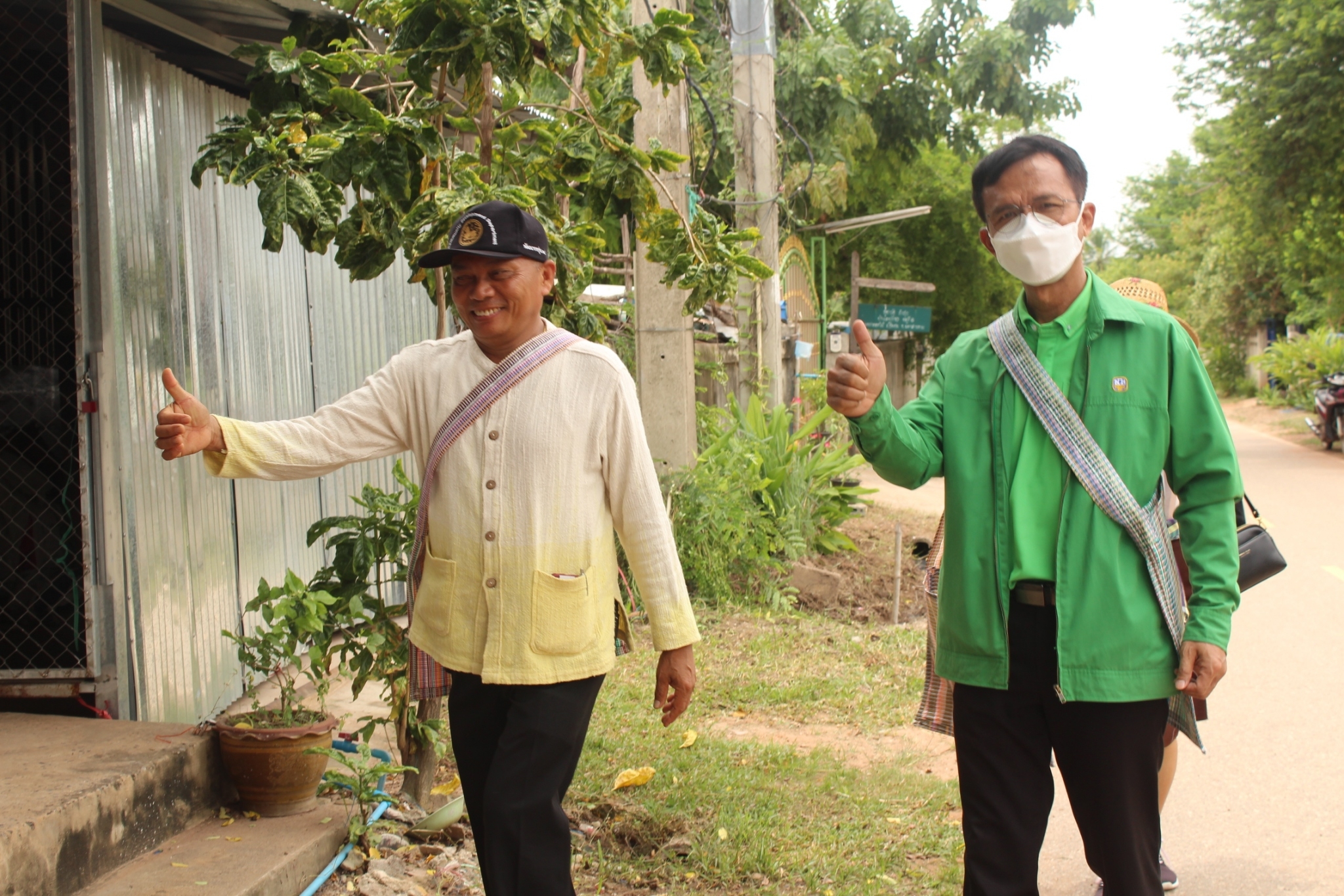 จังหวัดมหาสารคาม ผนึกกำลังส่วนราชการและภาคีพัฒนา ร่วมคัดสรรหมู่บ้านเศรษฐกิจพอเพียง “อยู่เย็น เป็นสุข” ดีเด่น ระดับจังหวัด ประจำปี 2565