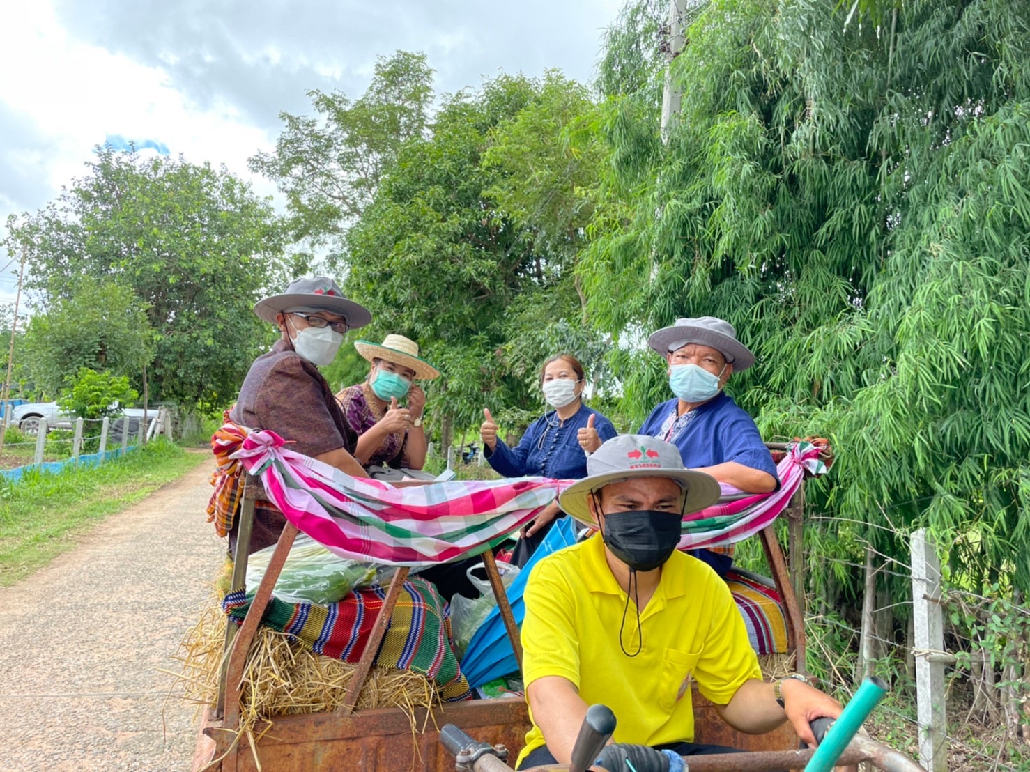 พช.มหาสารคาม ร่วมกับส่วนราชการ ภาคี เครือข่าย ดำเนินการประกวดหมู่บ้านมั่นคงปลอดภัย ร่วมใจปลูกผัก เพื่อคัดเลือกหมู่บ้านต้นแบบ ระดับจังหวัดมหาสารคาม ประจำปี 2565