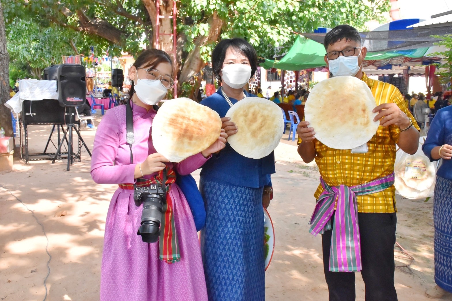 จังหวัดมหาสารคาม ผนึกกำลังส่วนราชการและภาคีพัฒนา ร่วมคัดสรรหมู่บ้านเศรษฐกิจพอเพียง “อยู่เย็น เป็นสุข” และตำบลเข้มแข็งตามหลักปรัชญาของเศรษฐกิจพอเพียง ดีเด่น ระดับจังหวัด ประจำปี 2565