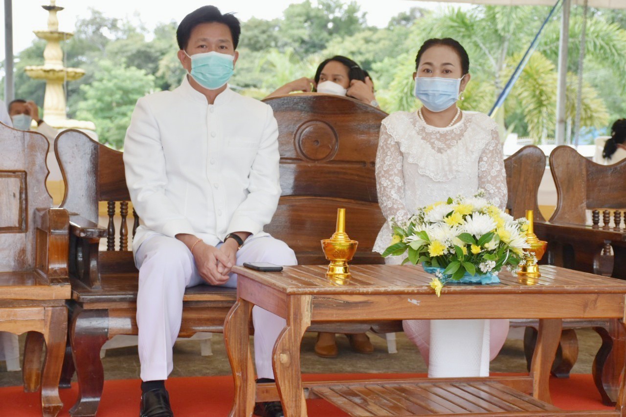 พช.มหาสารคาม ร่วมกิจกรรมส่งเสริมพระพุทธศาสนา เนื่องในเทศกาลวันอาสาฬหบูชาและเข้าพรรษา ประจำปี 2565 ณ พระบรมธาตุนาดูน