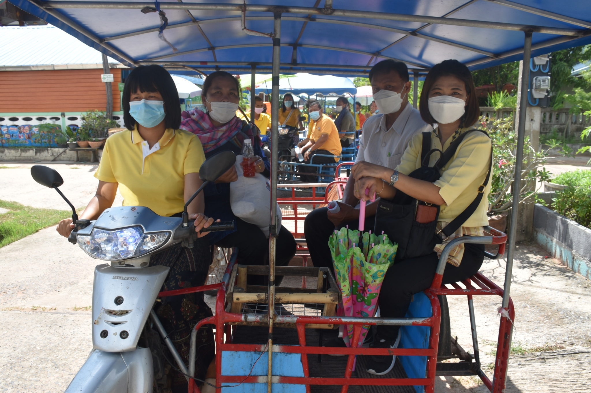 พช.มหาสารคาม ร่วมกับส่วนราชการ ภาคี เครือข่าย ดำเนินการประกวดหมู่บ้านมั่นคงปลอดภัย ร่วมใจปลูกผัก เพื่อคัดเลือกหมู่บ้านต้นแบบ ระดับจังหวัดมหาสารคาม ประจำปี 2565