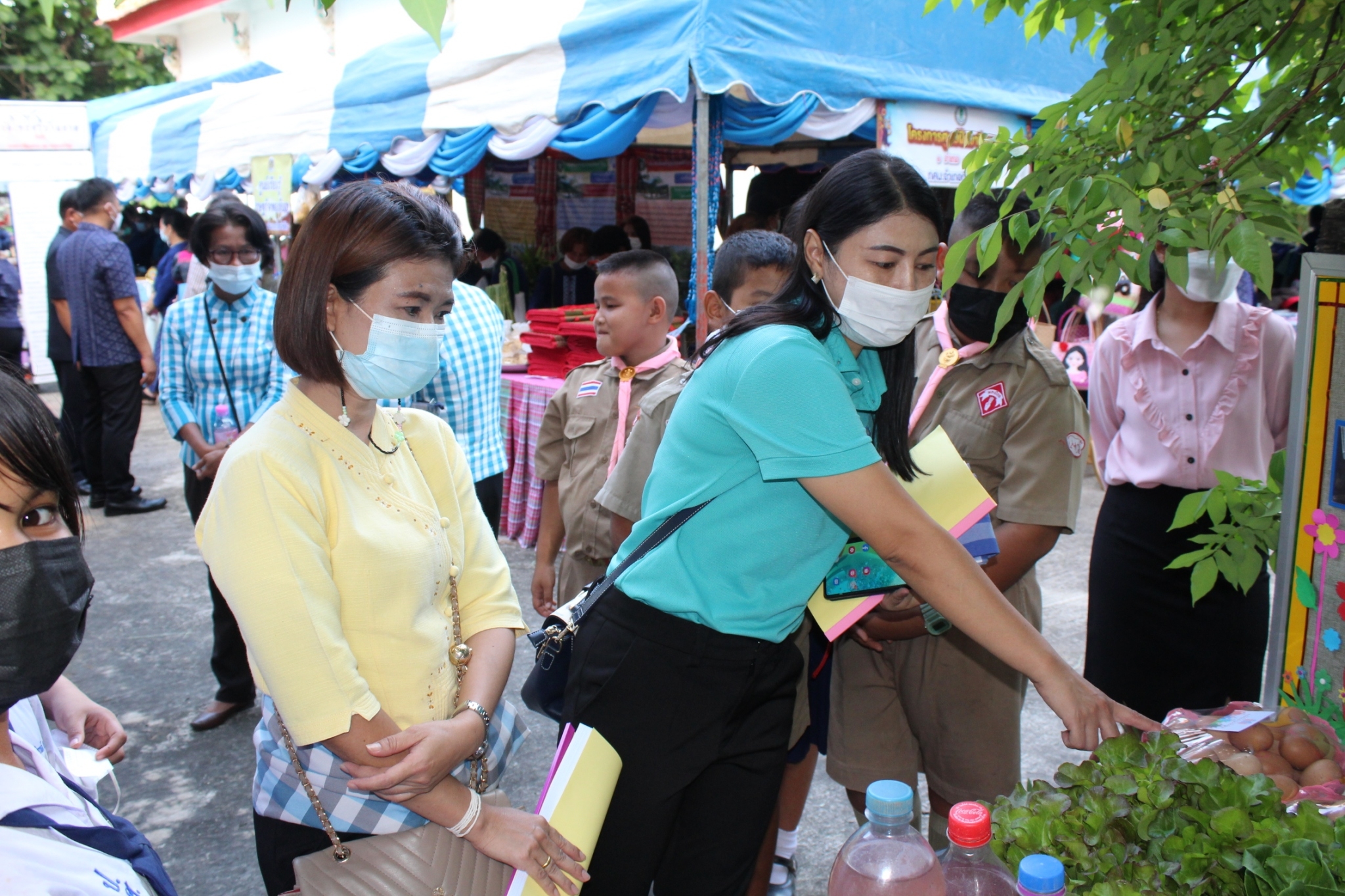 จังหวัดมหาสารคาม ผนึกกำลังส่วนราชการและภาคีพัฒนา ร่วมคัดสรรหมู่บ้านเศรษฐกิจพอเพียง “อยู่เย็น เป็นสุข” ดีเด่น ระดับจังหวัด ประจำปี 2565