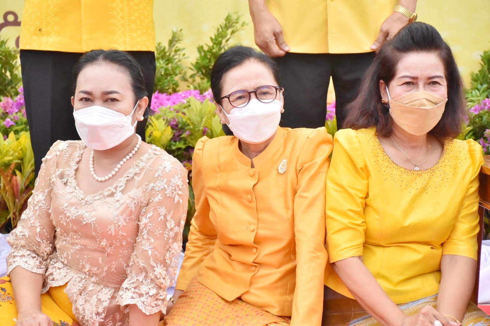จังหวัดมหาสารคาม ร่วมมอบความสุขให้กับพี่น้องประชาชน ณ วัดป่าวังน้ำเย็น