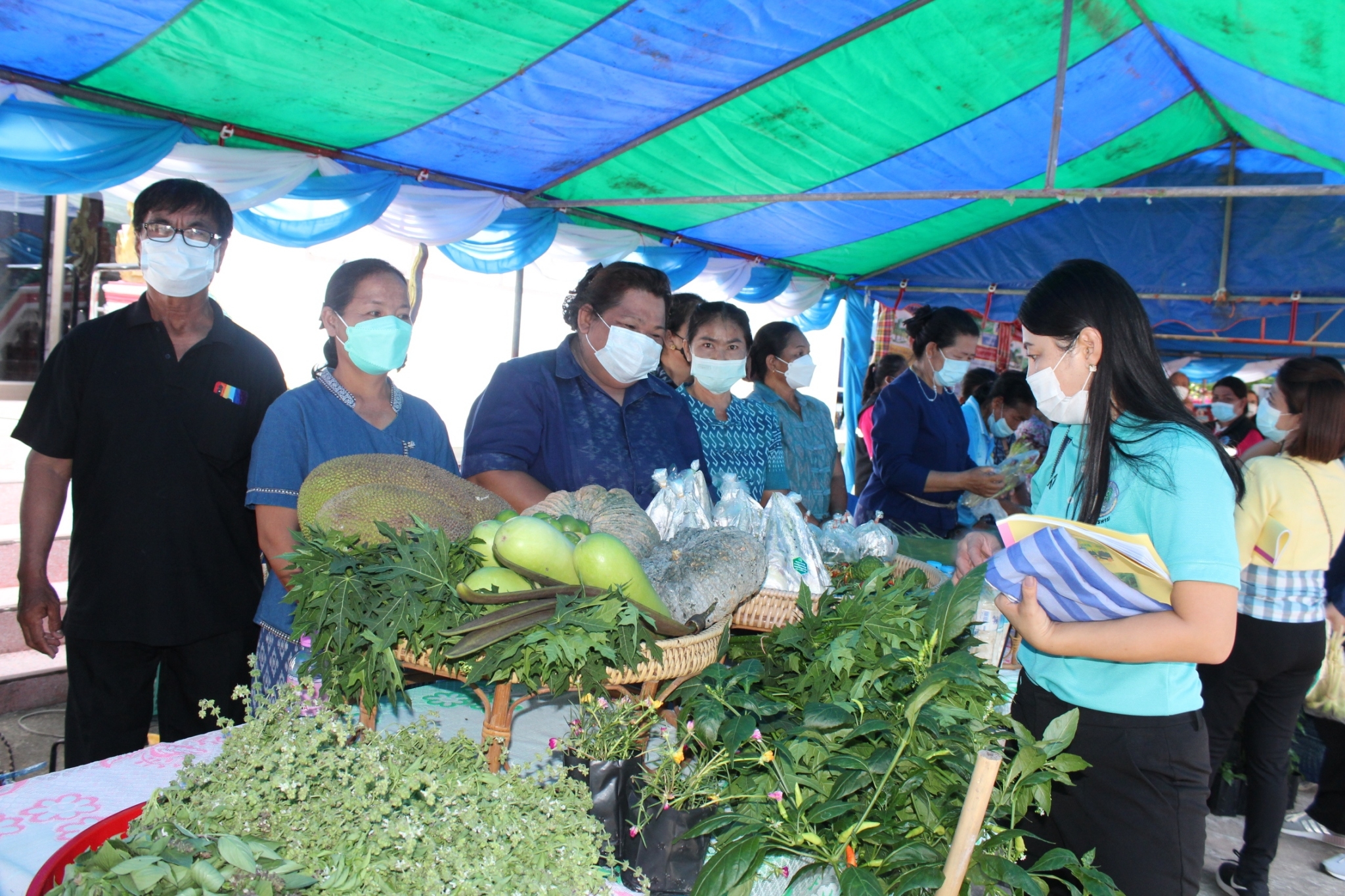 จังหวัดมหาสารคาม ผนึกกำลังส่วนราชการและภาคีพัฒนา ร่วมคัดสรรหมู่บ้านเศรษฐกิจพอเพียง “อยู่เย็น เป็นสุข” ดีเด่น ระดับจังหวัด ประจำปี 2565
