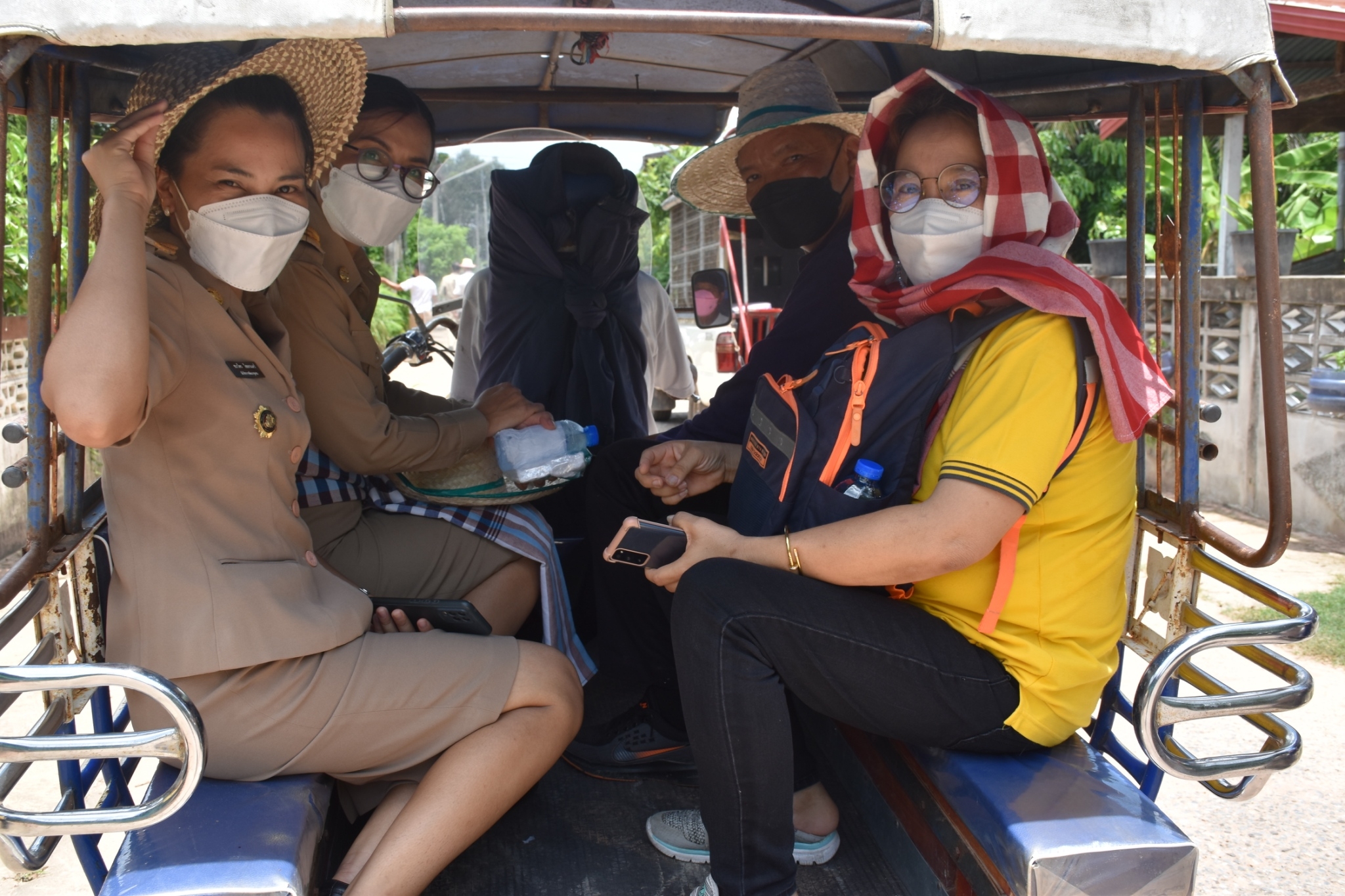 พช.มหาสารคาม ร่วมกับส่วนราชการ ภาคี เครือข่าย ดำเนินการประกวดหมู่บ้านมั่นคงปลอดภัย ร่วมใจปลูกผัก เพื่อคัดเลือกหมู่บ้านต้นแบบ ระดับจังหวัดมหาสารคาม ประจำปี 2565