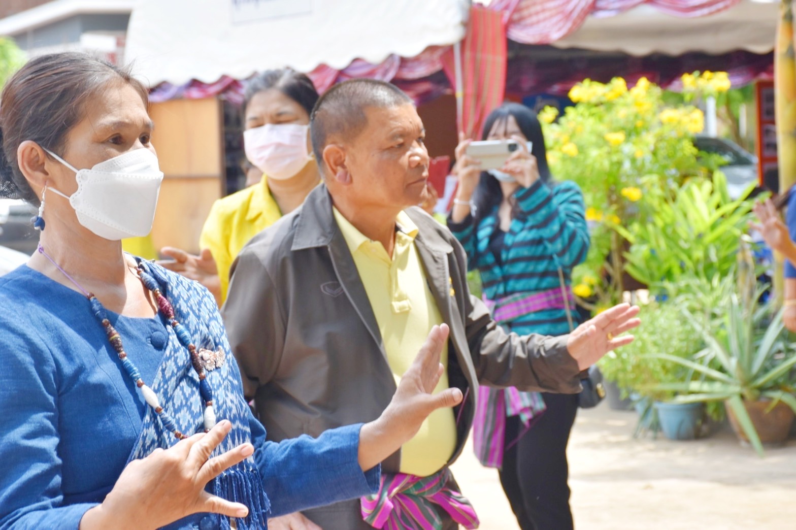 จังหวัดมหาสารคาม ผนึกกำลังส่วนราชการและภาคีพัฒนา ร่วมคัดสรรหมู่บ้านเศรษฐกิจพอเพียง “อยู่เย็น เป็นสุข” และตำบลเข้มแข็งตามหลักปรัชญาของเศรษฐกิจพอเพียง ดีเด่น ระดับจังหวัด ประจำปี 2565
