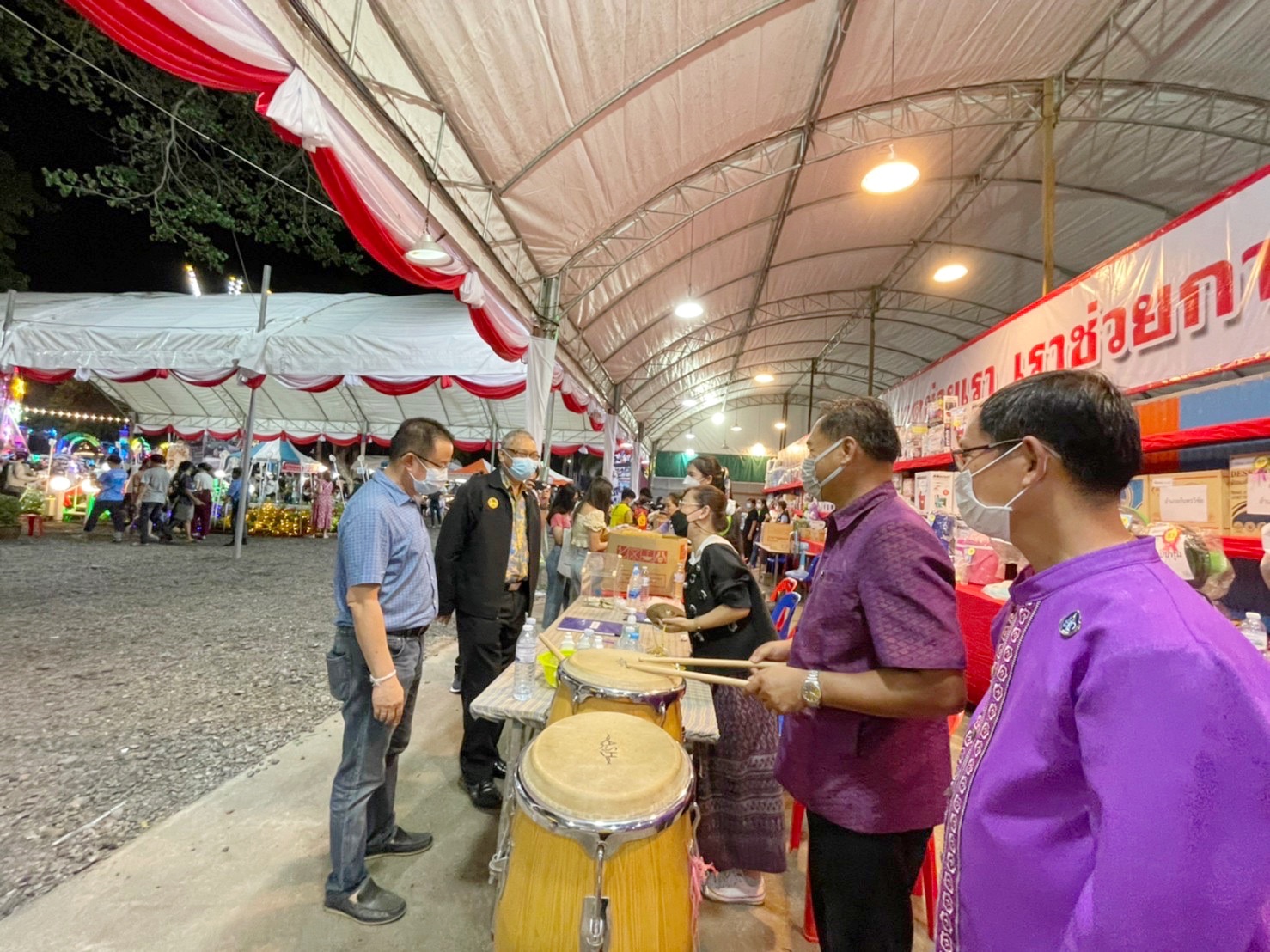 วันที่ 2 “งานกาชาดและมหกรรมมหาสารคามเมืองผลิตสินค้าดีก้าวสู่สากล” ประจำปี 2565