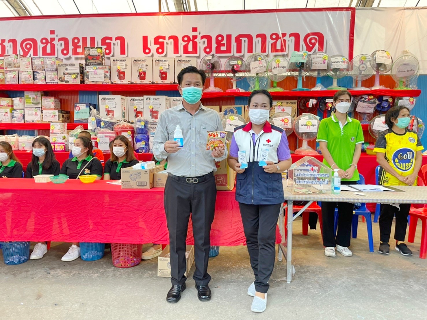 วันที่ 2 “งานกาชาดและมหกรรมมหาสารคามเมืองผลิตสินค้าดีก้าวสู่สากล” ประจำปี 2565