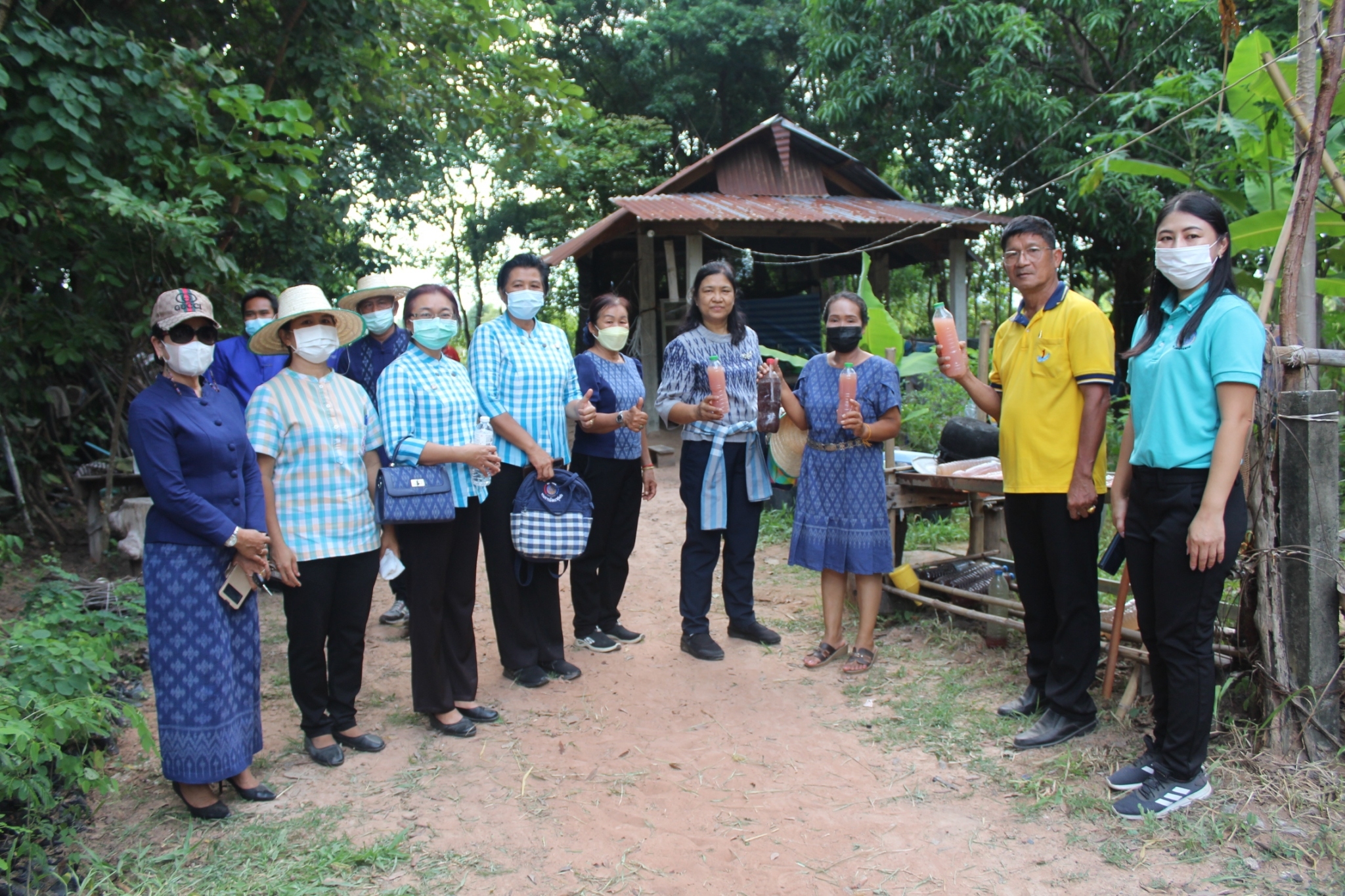 จังหวัดมหาสารคาม ผนึกกำลังส่วนราชการและภาคีพัฒนา ร่วมคัดสรรหมู่บ้านเศรษฐกิจพอเพียง “อยู่เย็น เป็นสุข” ดีเด่น ระดับจังหวัด ประจำปี 2565