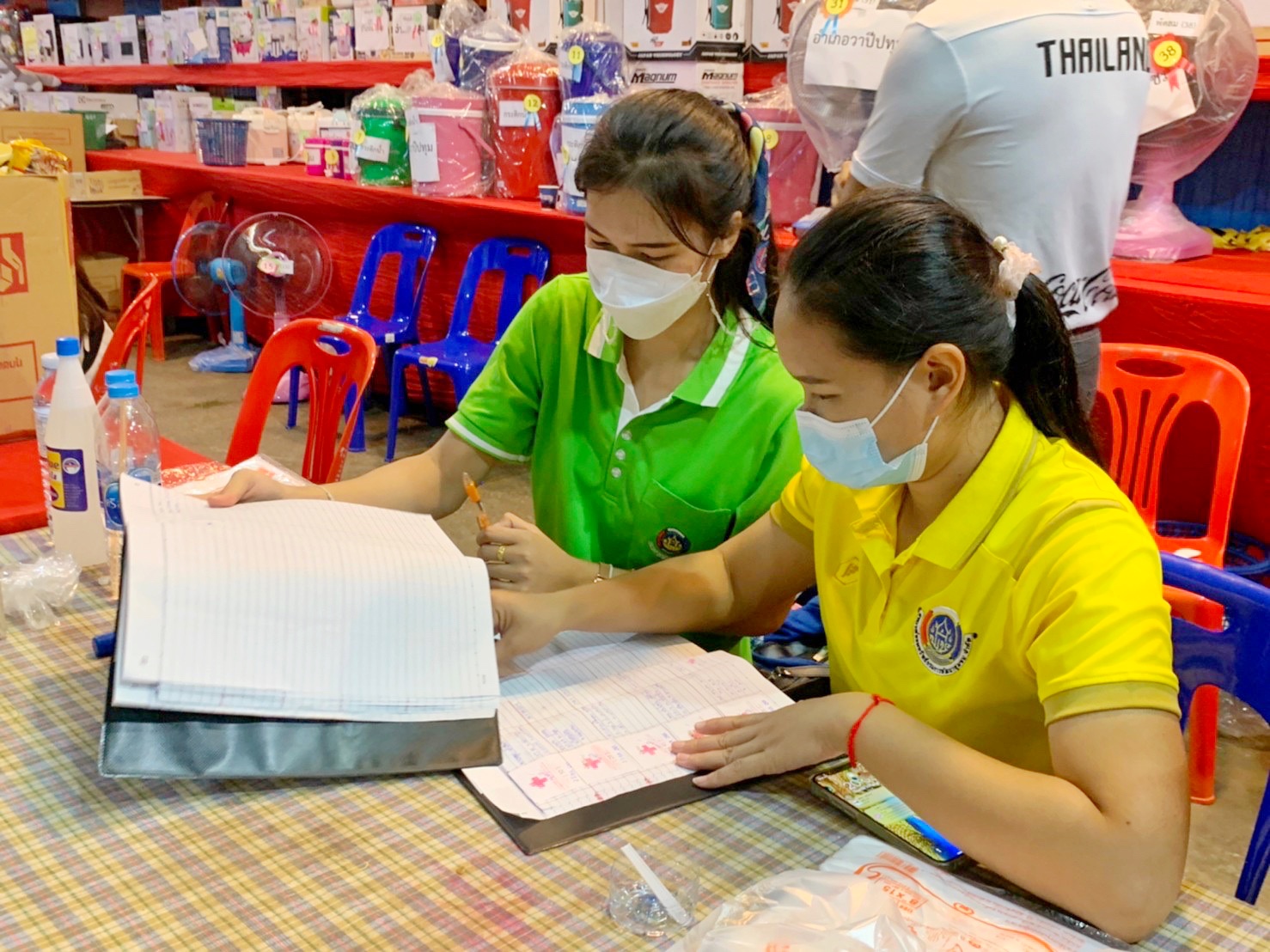 วันที่ 2 “งานกาชาดและมหกรรมมหาสารคามเมืองผลิตสินค้าดีก้าวสู่สากล” ประจำปี 2565