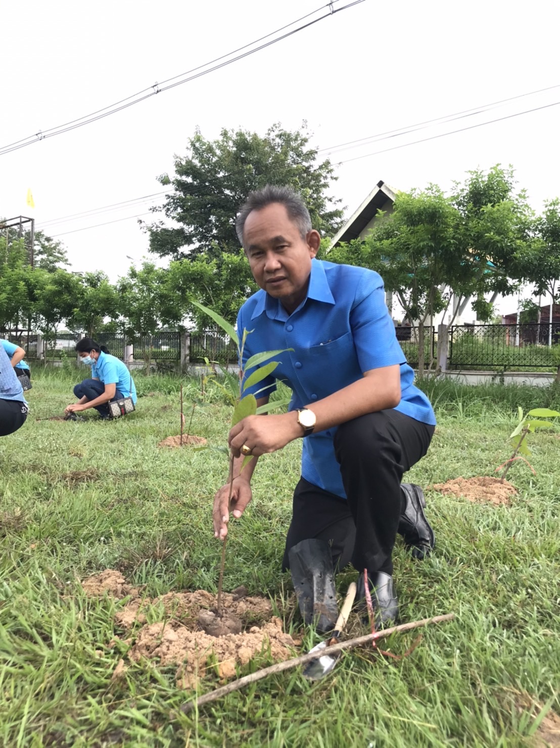 พช.มหาสารคาม ร่วมโครงการมหาสารคามร้อยดวงใจปลูกต้นไม้เฉลิมพระเกียรติสมเด็จพระนางเจ้าสิริกิติ์ พระบรมราชินีนาถ พระบรมราชชนนีพันปีหลวง เนื่องในโอกาสมหามงคลเฉลิมพระชนมพรรษา 90 พรรษา 12 สิงหาคม 2565 และ เฉลิมพระเกียรติพระบาทสมเด็จพระเจ้าอยู่หัว เนื่องในโอกาสวันเฉลิมพระชนมพรรษา 28 กรกฎาคม 2565