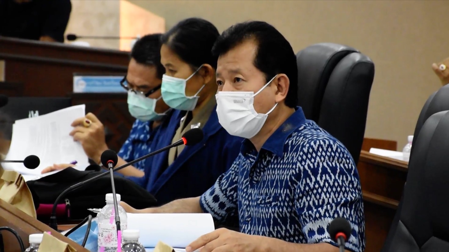 ผู้ว่าราชการจังหวัดมหาสารคาม ประชุมคณะกรรมการบริหารศูนย์อำนวยการขจัดความยากจนและพัฒนาคนทุกช่วงวัยอย่างยั่งยืนตามหลักปรัชญาของเศรษฐกิจพอเพียงจังหวัดมหาสารคาม (คจพ.จ) ครั้งที่ 5/2565