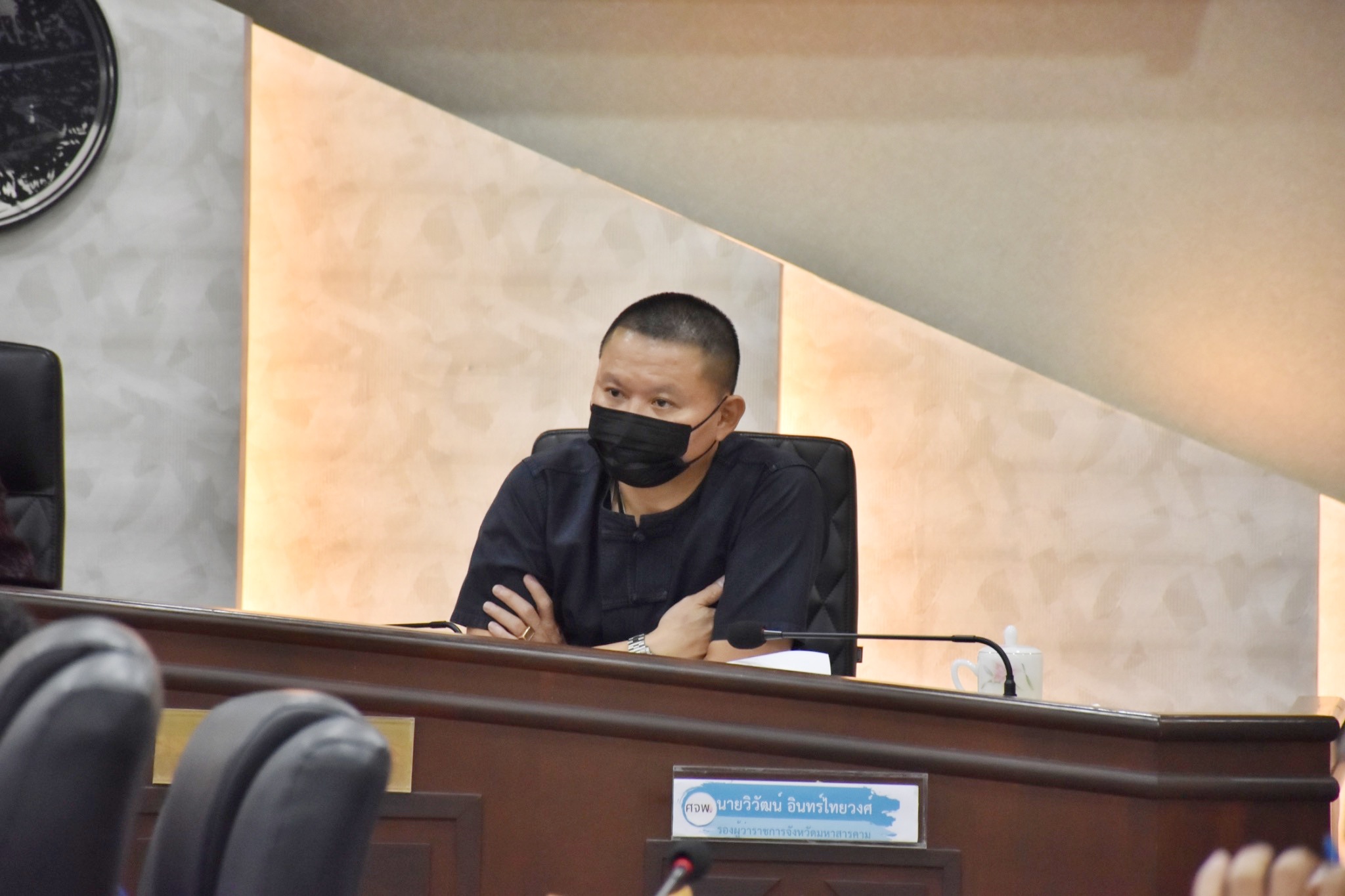 ผู้ว่าราชการจังหวัดมหาสารคาม ประชุมคณะกรรมการบริหารศูนย์อำนวยการขจัดความยากจนและพัฒนาคนทุกช่วงวัยอย่างยั่งยืนตามหลักปรัชญาของเศรษฐกิจพอเพียงจังหวัดมหาสารคาม (คจพ.จ) ครั้งที่ 5/2565