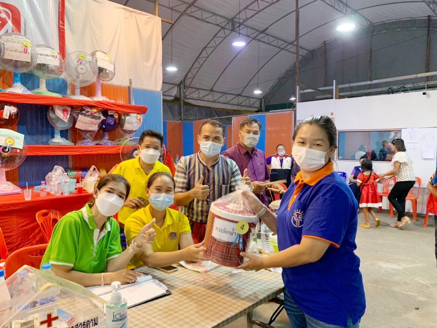 วันที่ 2 “งานกาชาดและมหกรรมมหาสารคามเมืองผลิตสินค้าดีก้าวสู่สากล” ประจำปี 2565