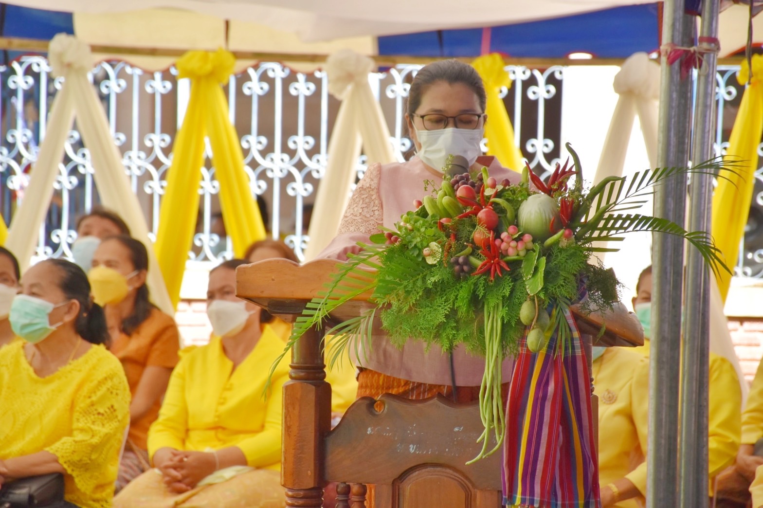 จังหวัดมหาสารคาม ผนึกกำลังส่วนราชการและภาคีพัฒนา ร่วมคัดสรรหมู่บ้านเศรษฐกิจพอเพียง “อยู่เย็น เป็นสุข” และตำบลเข้มแข็งตามหลักปรัชญาของเศรษฐกิจพอเพียง ดีเด่น ระดับจังหวัด ประจำปี 2565