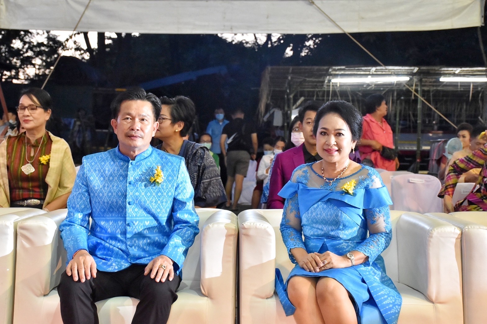 สุดปลื้ม งาน“ราตรีเส้นสายลายผ้ามหาสารคาม” ตระการตา โชว์ผ้าลายขอเจ้าฟ้าสิริวัณณวรีฯ ผ้าลายพระราชทานผ้าขิดลายนารีรัตนราชกัญญา ผ้าลายอัตลักษณ์สารคามสืบสานภูมิปัญญาการทอผ้าไทย
