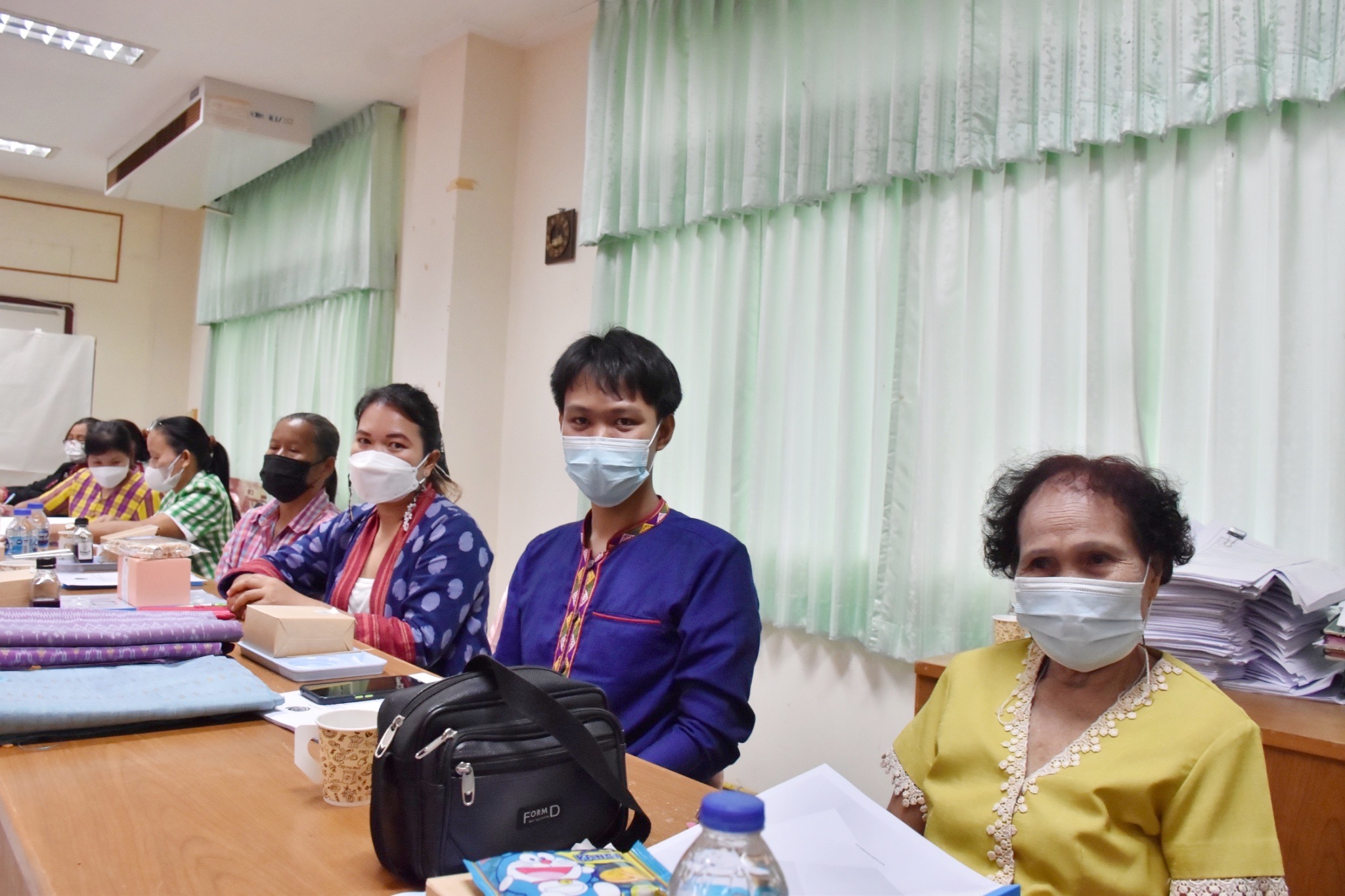 พช.มหาสารคามประชุมตัวแทนคณะกรรมการเครือข่ายองค์ความรู้ (Knowledge-Based OTOP : KB0) จังหวัดมหาสารคาม กลุ่มผู้ผลิต ผู้ประกอบการ OTOP ตามโครงการส่งเสริมเครือข่ายองค์ความรู้ (Knowedge-Based OTOP) ประจำปีงบประมาณ พ.ศ. ๒๕๖๕ ครั้งที่ ๑/๒๕๖๕