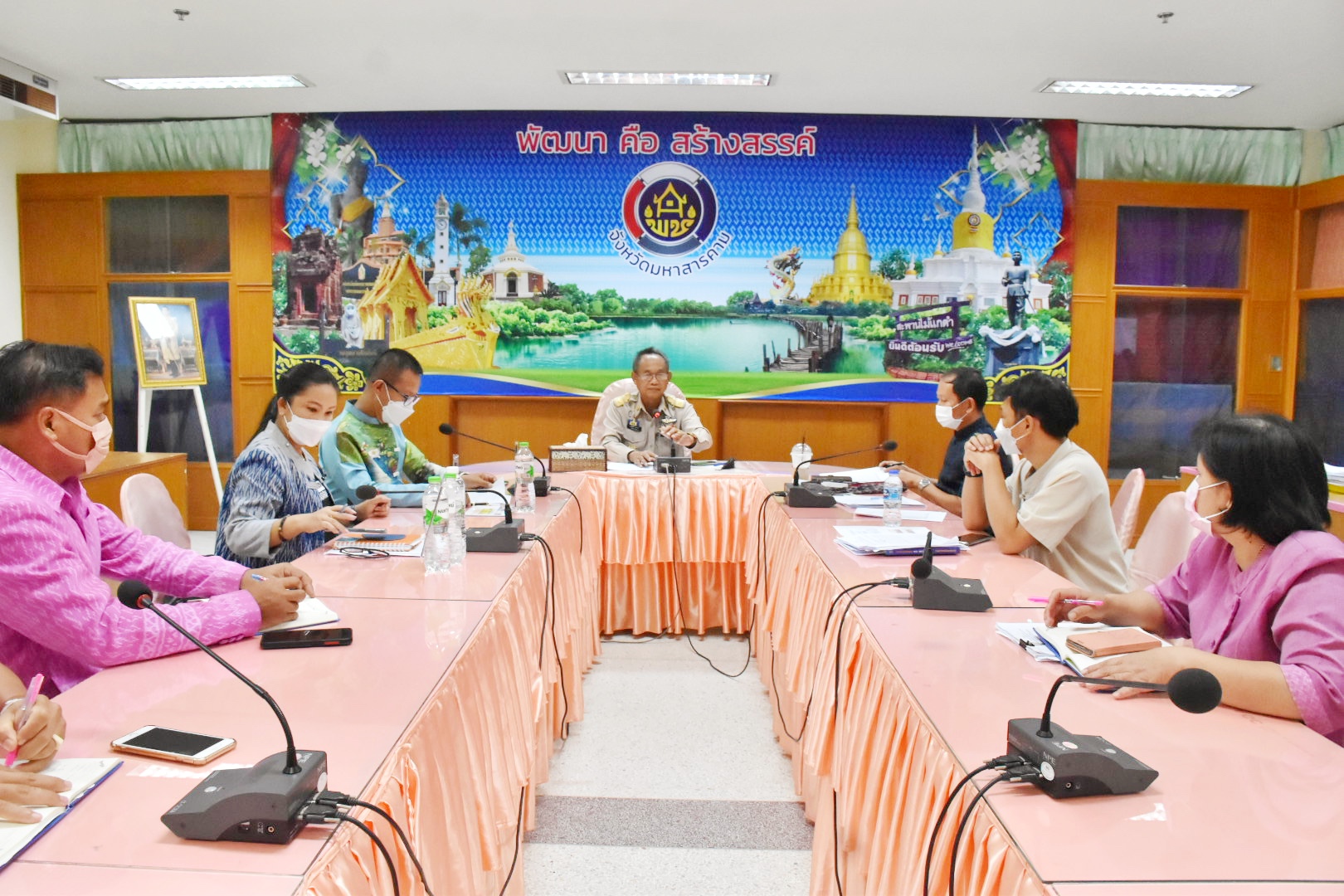 พช.มหาสารคาม ประชุมสรุปการจัดงาน “ราตรีเส้นสายลายผ้า” ในงานกาชาดจังหวัดมหาสารคาม ประจำปี 2565