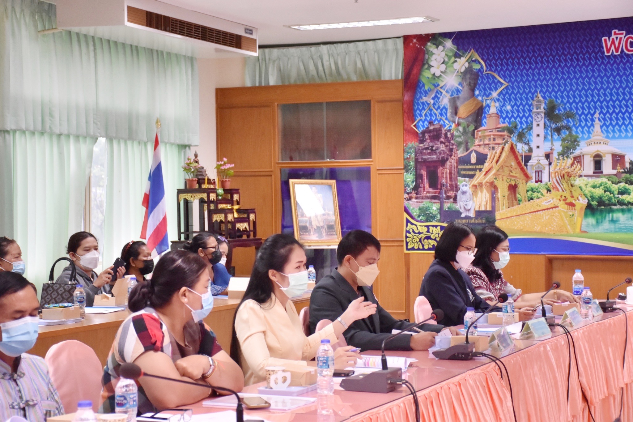 พช.มหาสารคามประชุมตัวแทนคณะกรรมการเครือข่ายองค์ความรู้ (Knowledge-Based OTOP : KB0) จังหวัดมหาสารคาม กลุ่มผู้ผลิต ผู้ประกอบการ OTOP ตามโครงการส่งเสริมเครือข่ายองค์ความรู้ (Knowedge-Based OTOP) ประจำปีงบประมาณ พ.ศ. ๒๕๖๕ ครั้งที่ ๑/๒๕๖๕