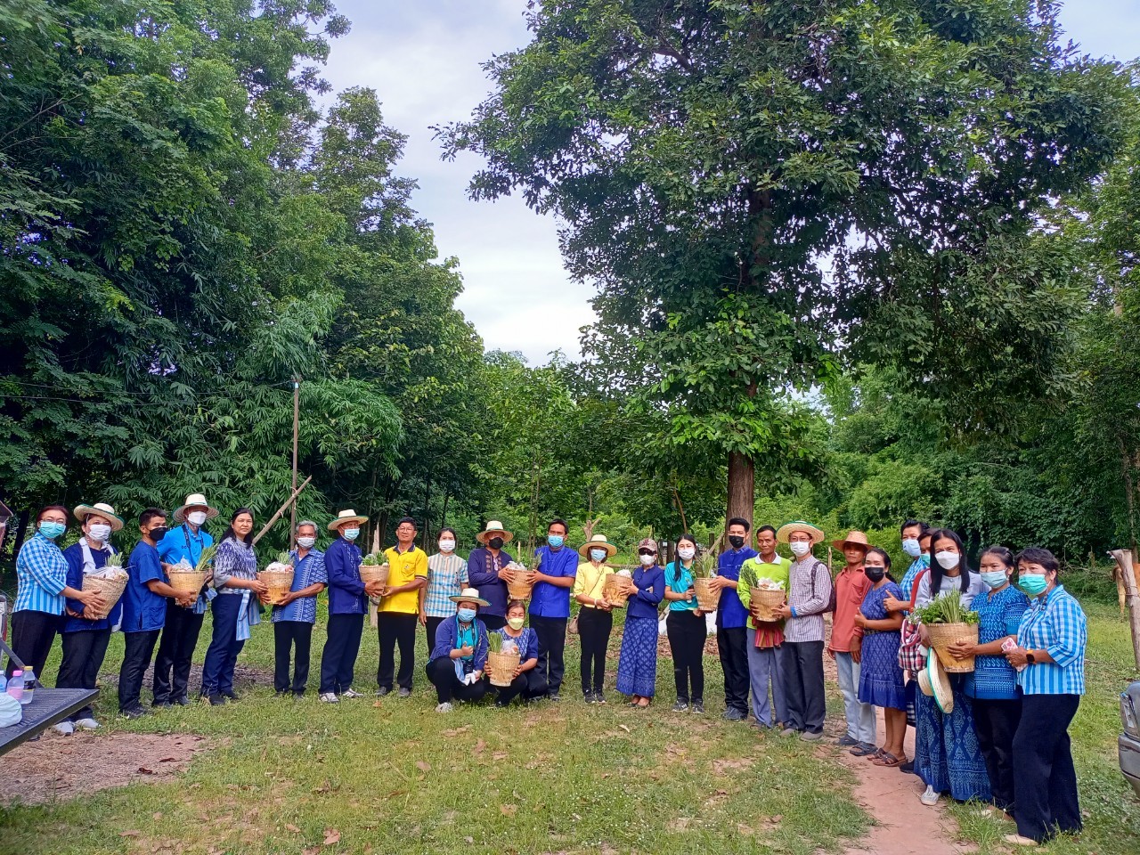 จังหวัดมหาสารคาม ผนึกกำลังส่วนราชการและภาคีพัฒนา ร่วมคัดสรรหมู่บ้านเศรษฐกิจพอเพียง “อยู่เย็น เป็นสุข” ดีเด่น ระดับจังหวัด ประจำปี 2565