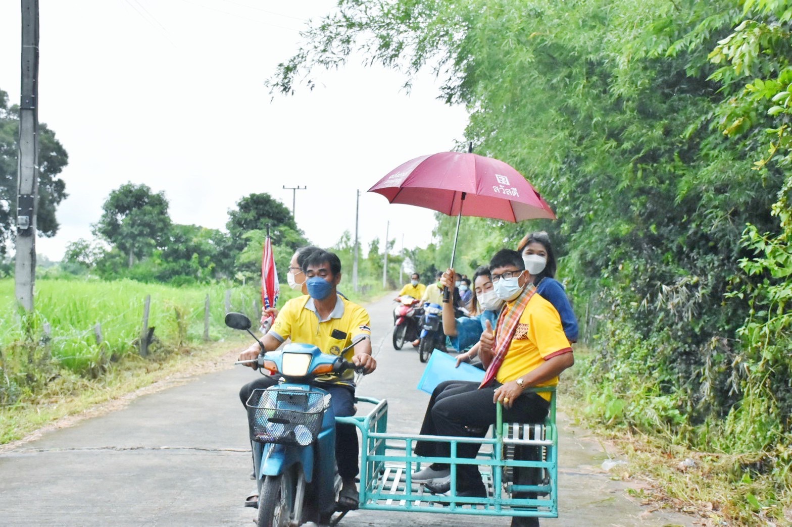 พช.มหาสารคาม ร่วมกับส่วนราชการ ภาคี เครือข่าย ดำเนินการประกวดหมู่บ้านมั่นคงปลอดภัย ร่วมใจปลูกผัก เพื่อคัดเลือกหมู่บ้านต้นแบบ ระดับจังหวัด ประจำปี 2565