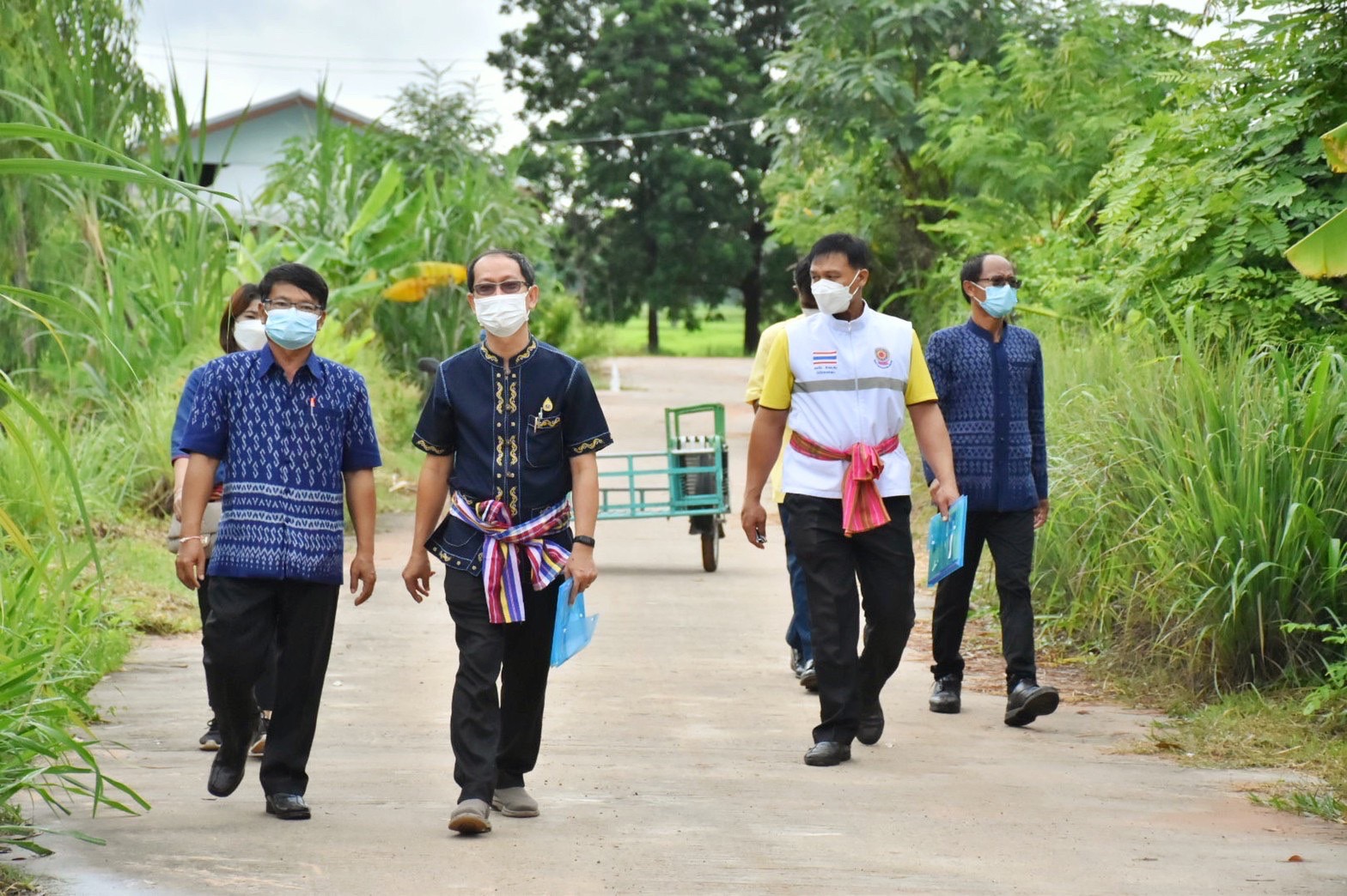 พช.มหาสารคาม ร่วมกับส่วนราชการ ภาคี เครือข่าย ดำเนินการประกวดหมู่บ้านมั่นคงปลอดภัย ร่วมใจปลูกผัก เพื่อคัดเลือกหมู่บ้านต้นแบบ ระดับจังหวัด ประจำปี 2565